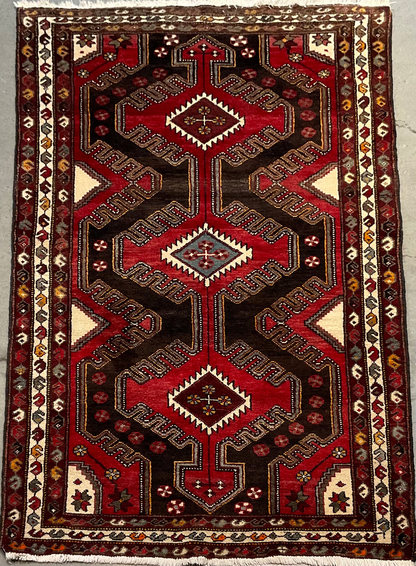 2550-H4X6-BNWTRDGDBL (Hamedan)