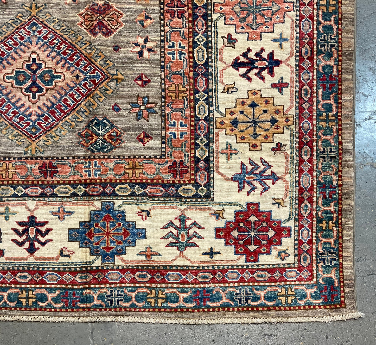 Super Kazak rug offers a fresh take on a traditional design | NU-7860