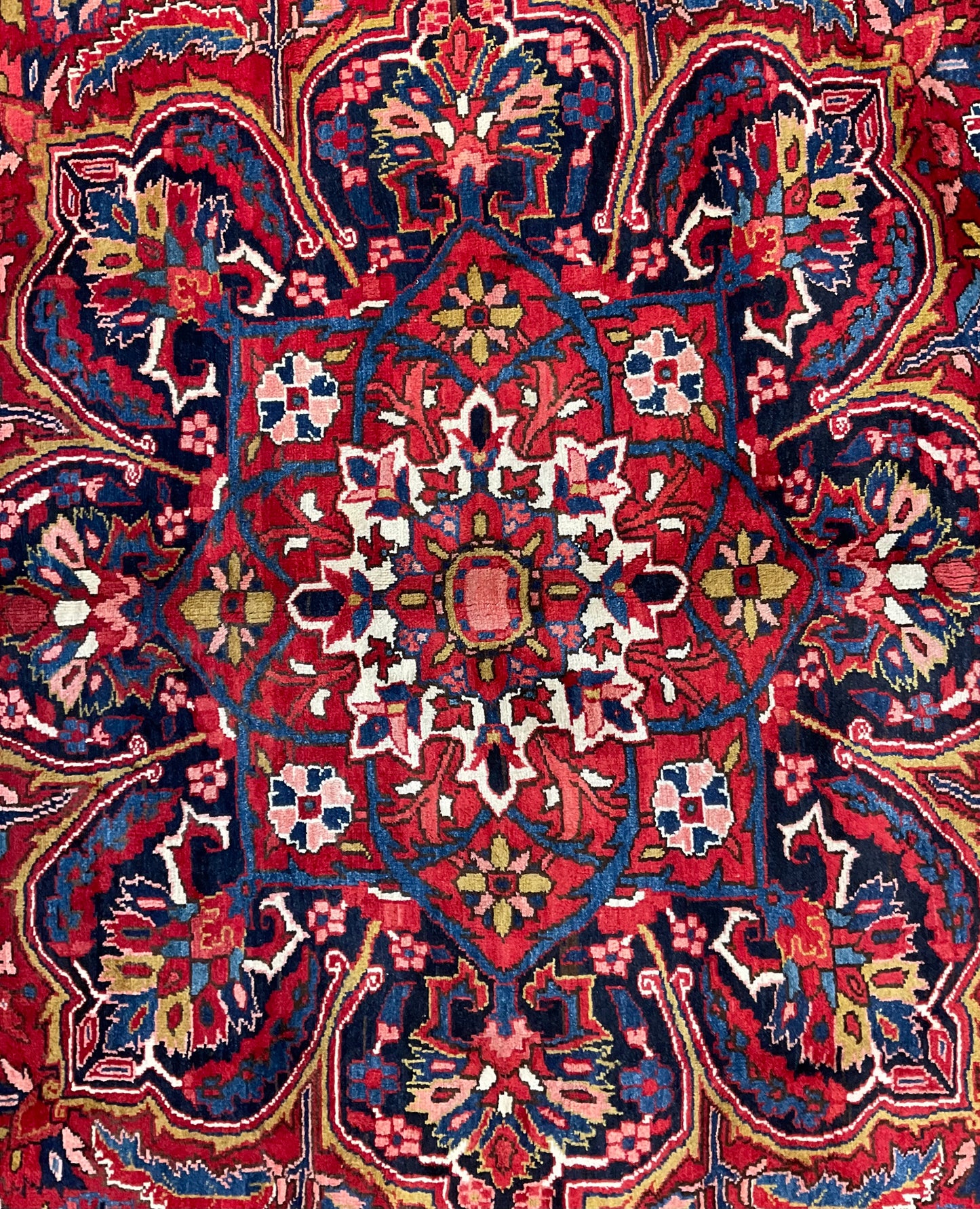 NU-2217 (Antique Persian Heriz)
