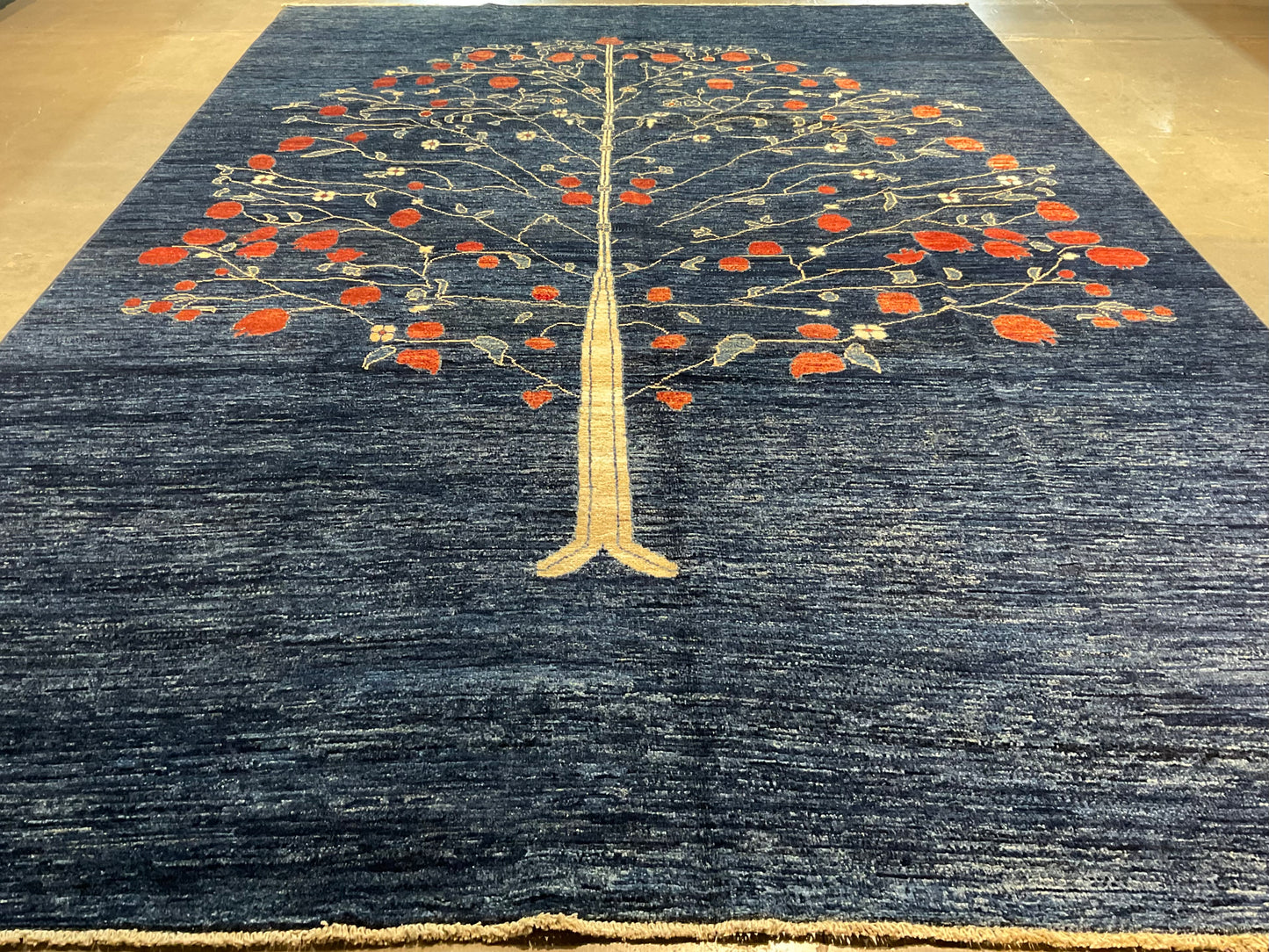 Handmade area rug by a skilled Afghan artist | NU-7864 (Tree of Life)