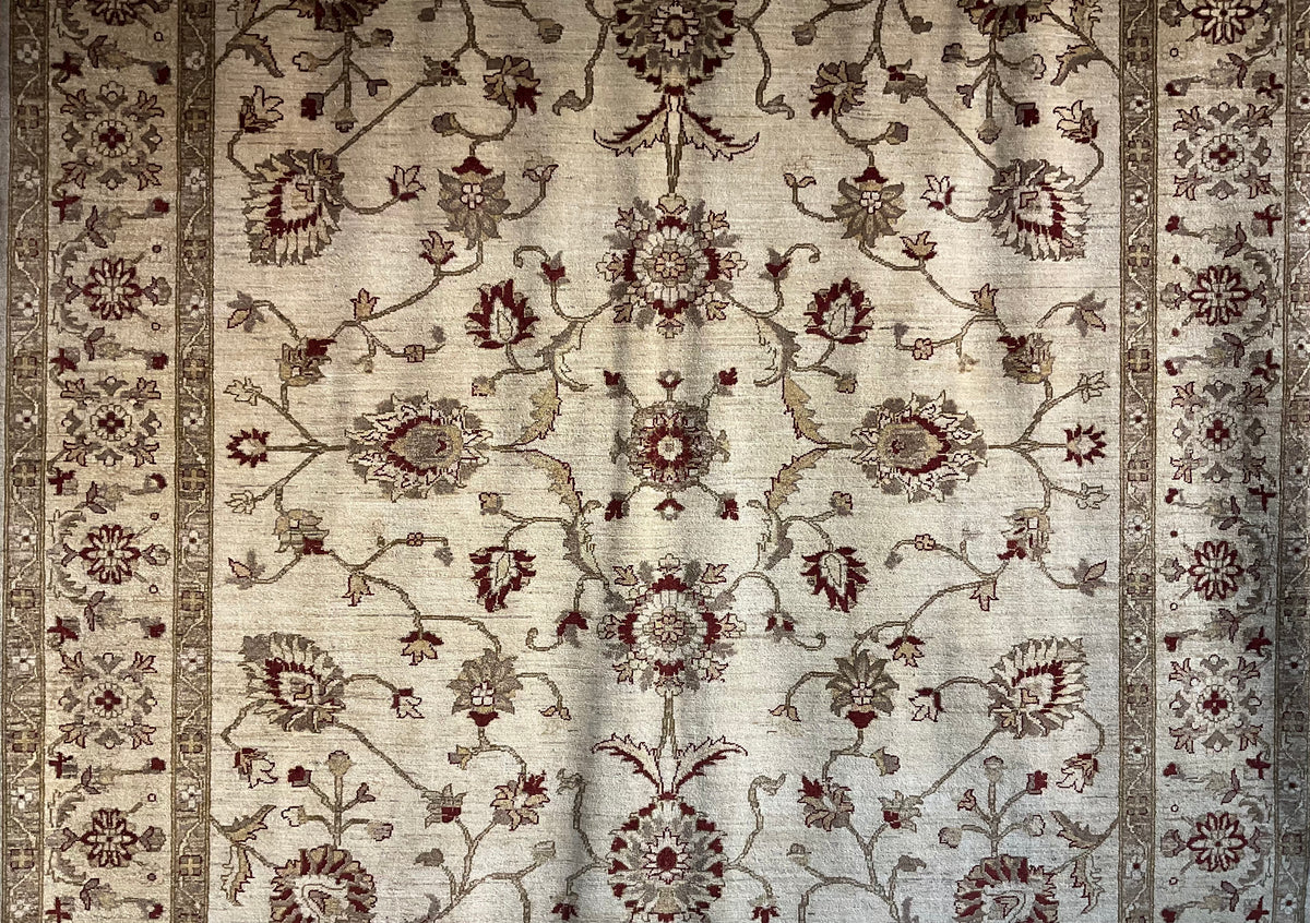 Fine Hand-Knotted Ivory & Rust Floral Vegetable-Dyed Wool Area Rug (9x12) | NU-470