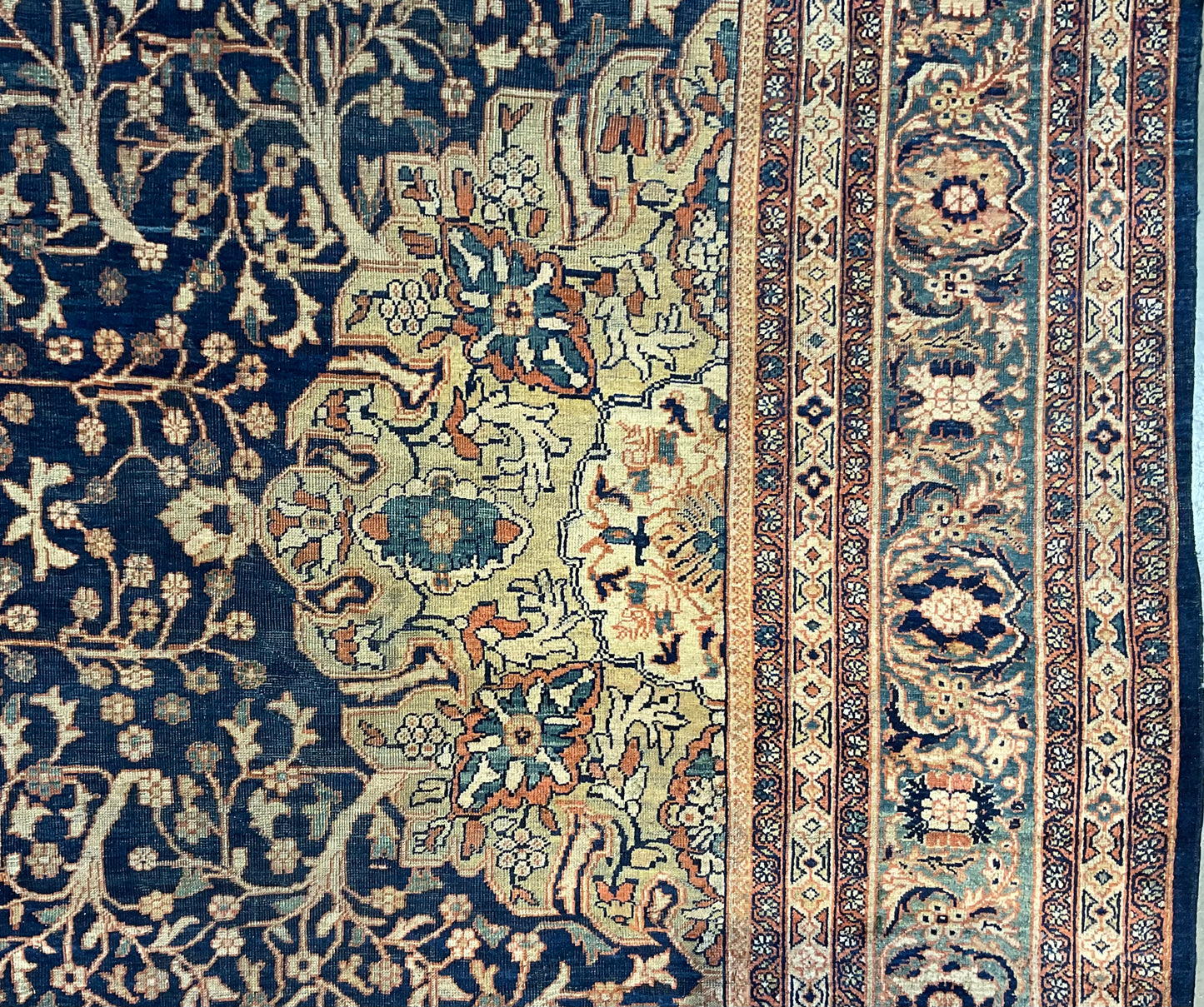 NU-4793 (Antique Mahal)