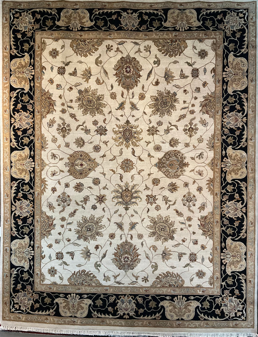 Ideal rug for eclectic, transitional, or classic interiors | NU-501