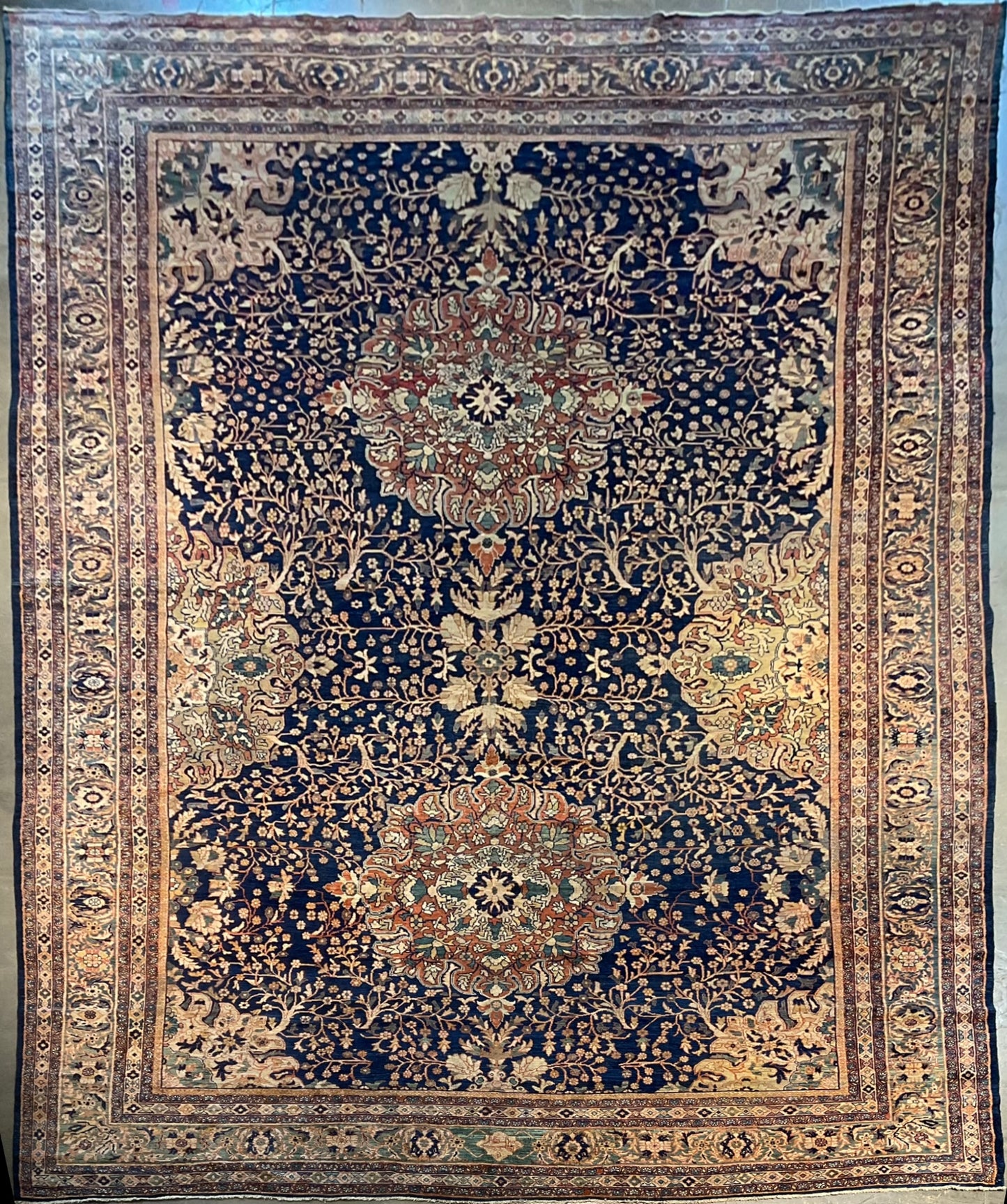 NU-4793 (Antique Mahal)