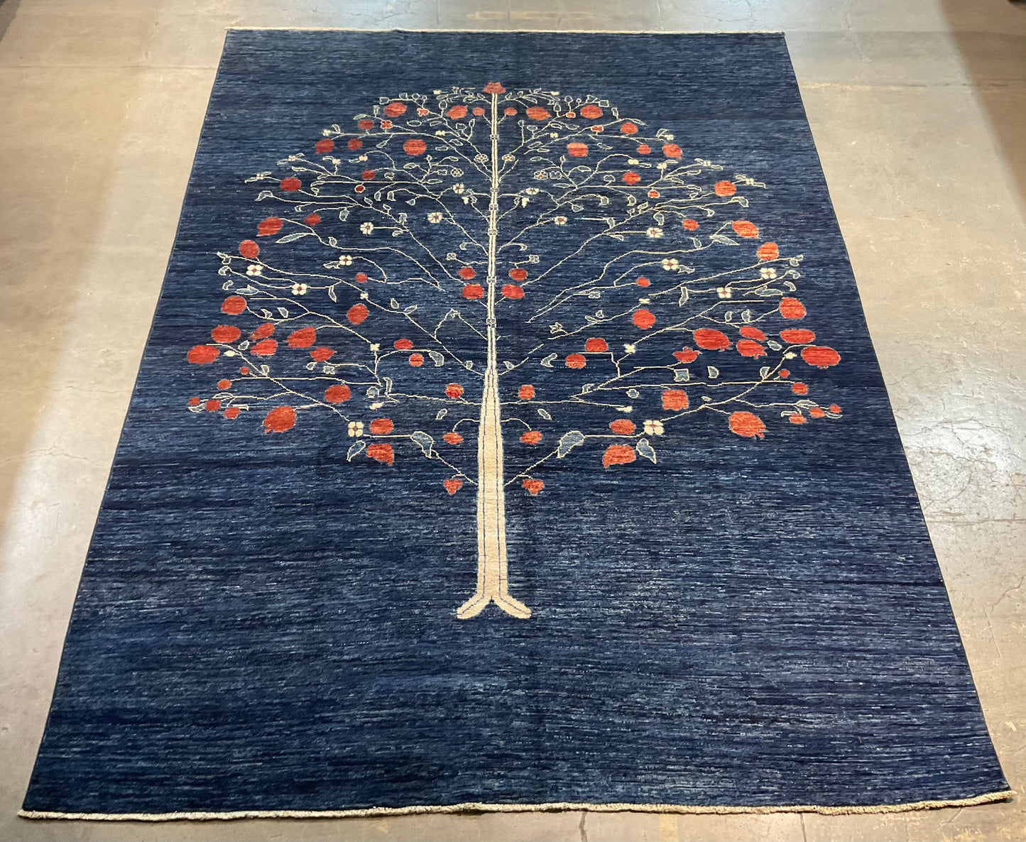 Handmade area rug by a skilled Afghan artist | NU-7864 (Tree of Life)