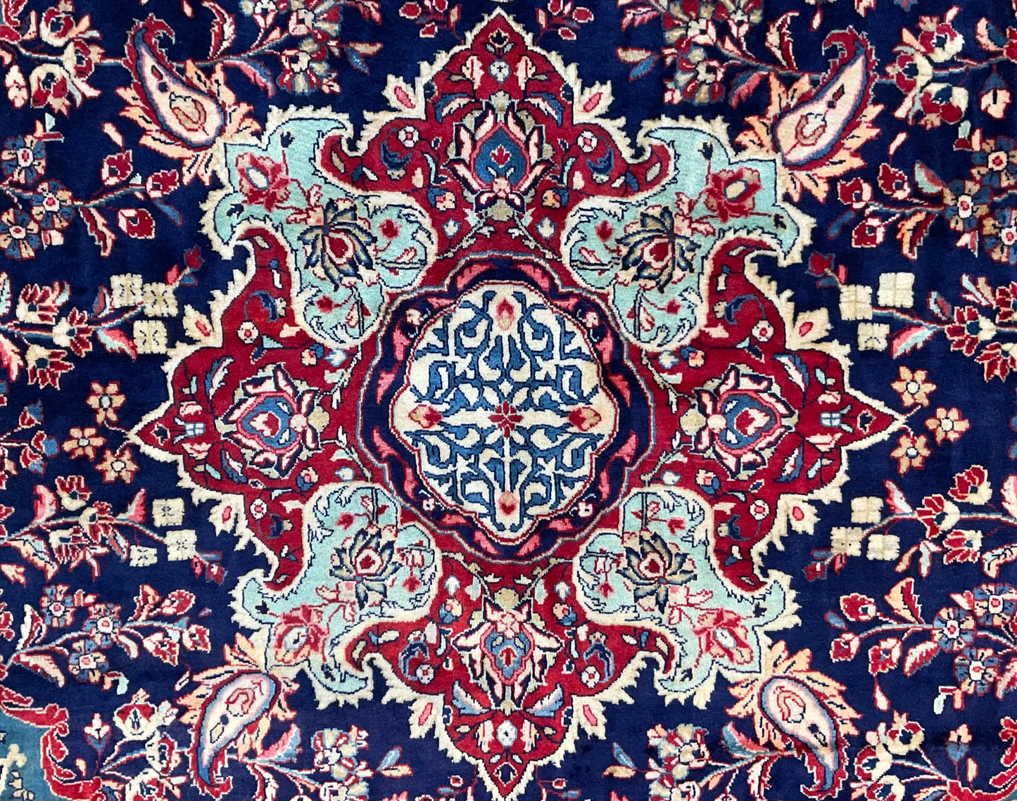NU-2223 (Antique Persian Sarouk)