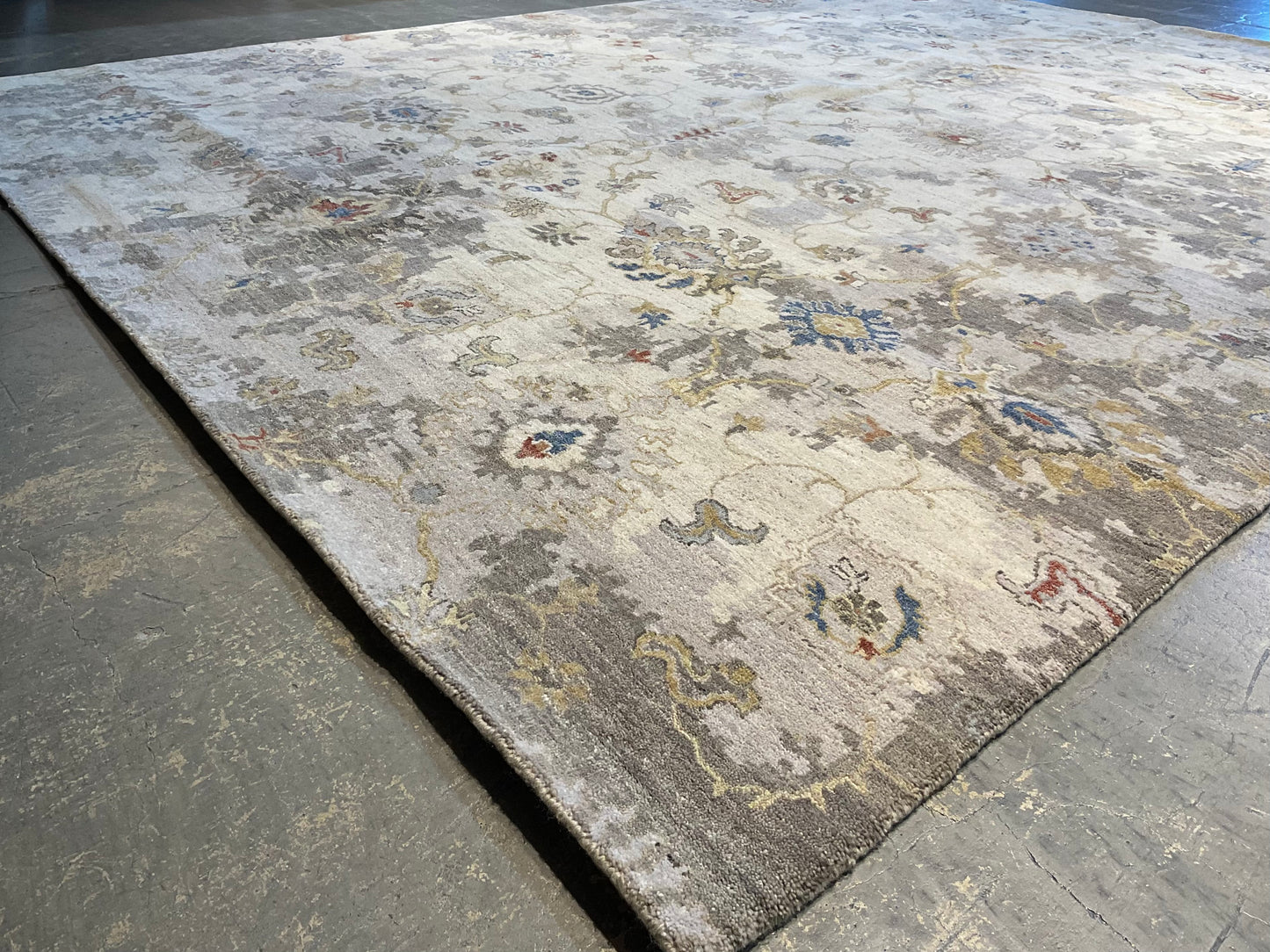 Borderless area rug light Kashan design | NU-6907