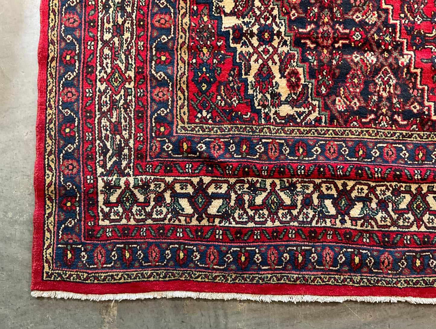 NU-4795 (Antique Persian Hossein Abad)