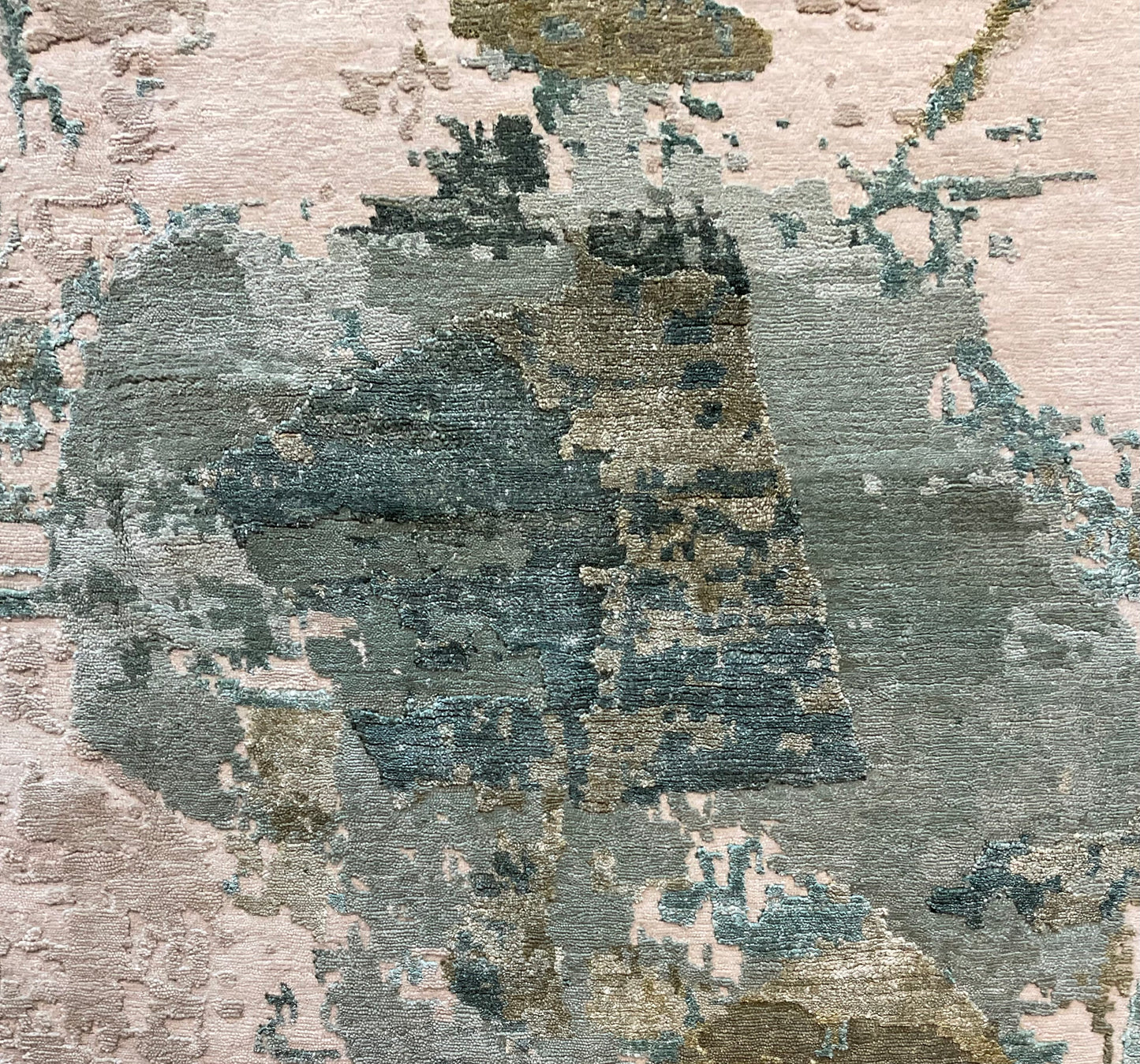Area Rug with a bold, monochromatic design, rich green tones | NU-7956