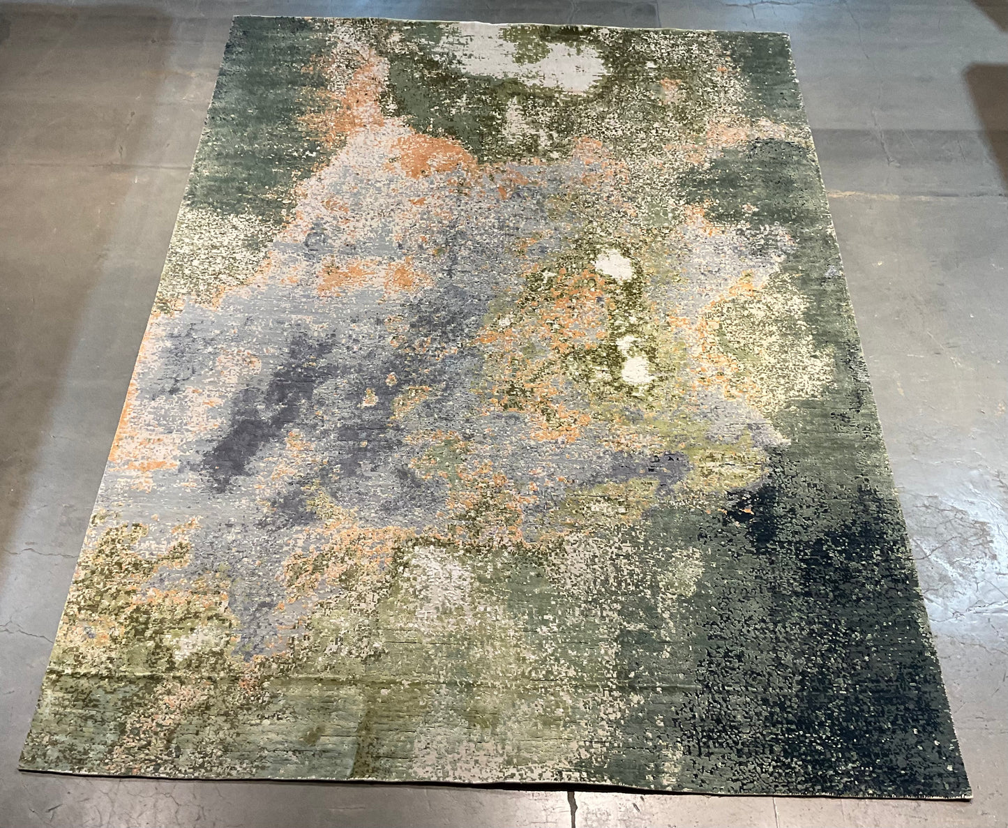 Soft feel and timeless design rug | NU-7382