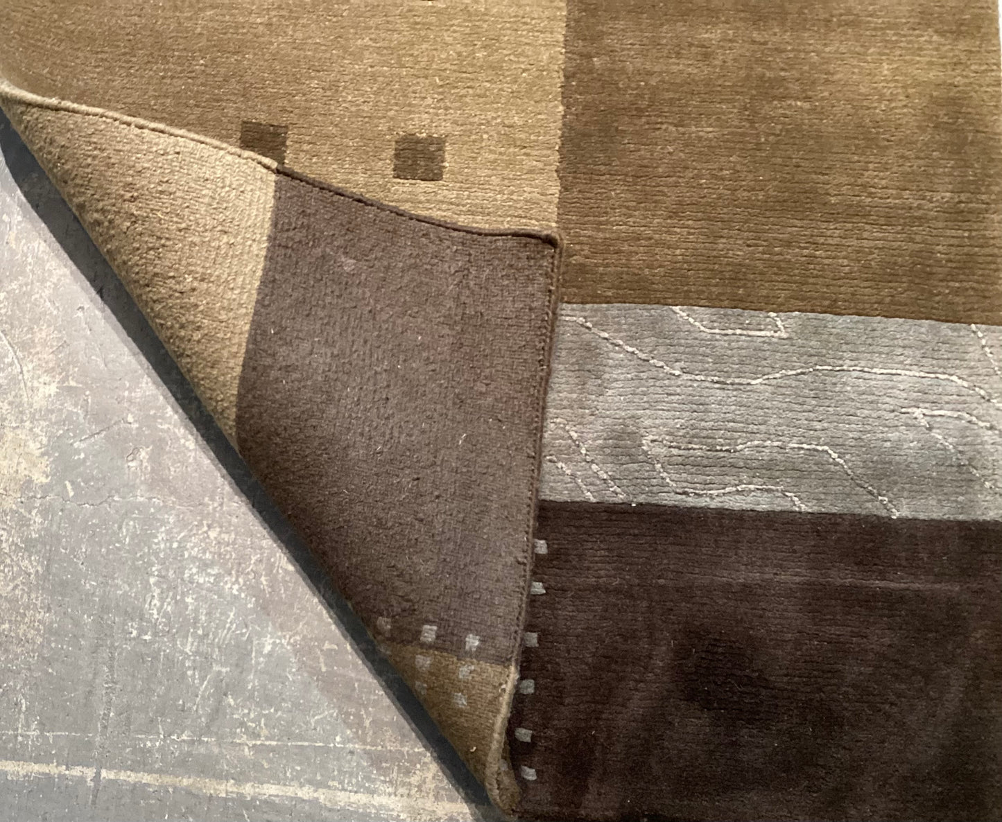 Contemporary Modern Wool & Bamboo Silk Rug in Warm Colors | 2130