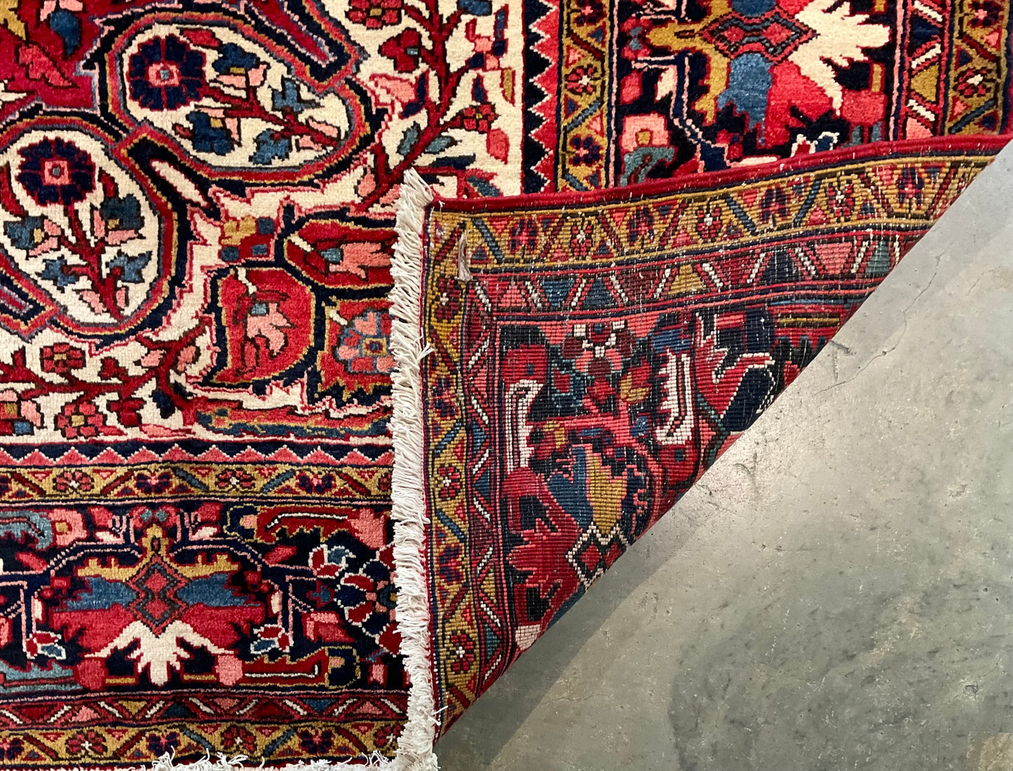 NU-2217 (Antique Persian Heriz)