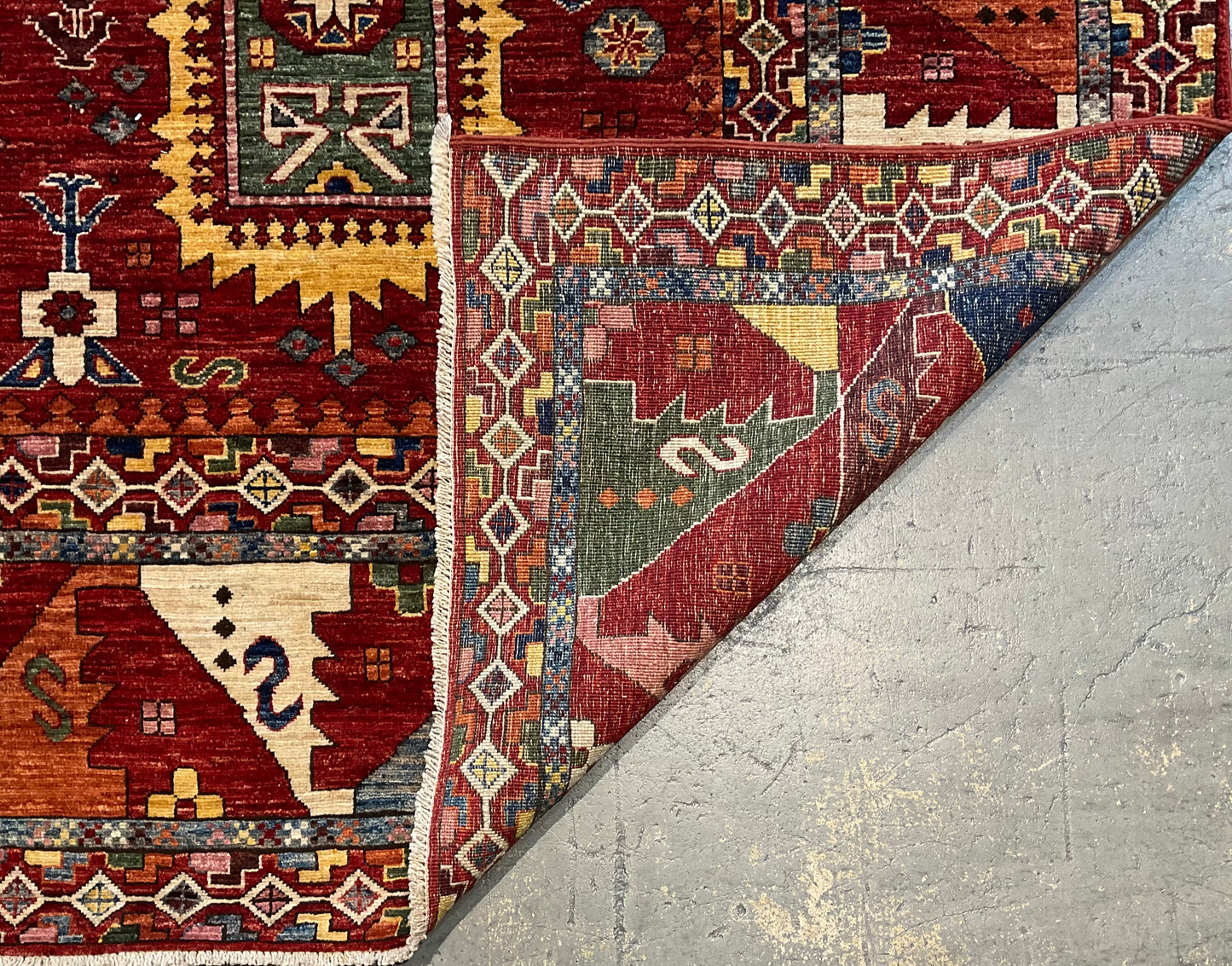 A true work of art, this 17-medallion rug | NU-7355