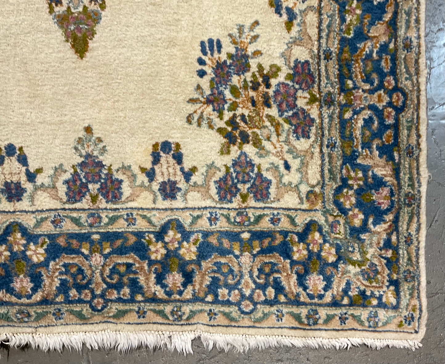 NU-5720 (Antique Persian Kerman)