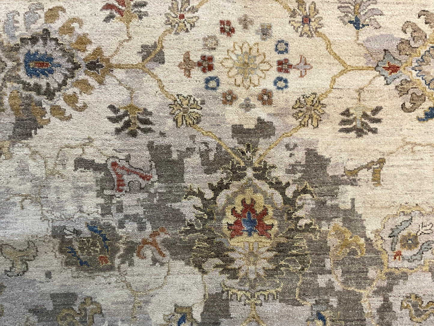 Borderless area rug light Kashan design | NU-6907