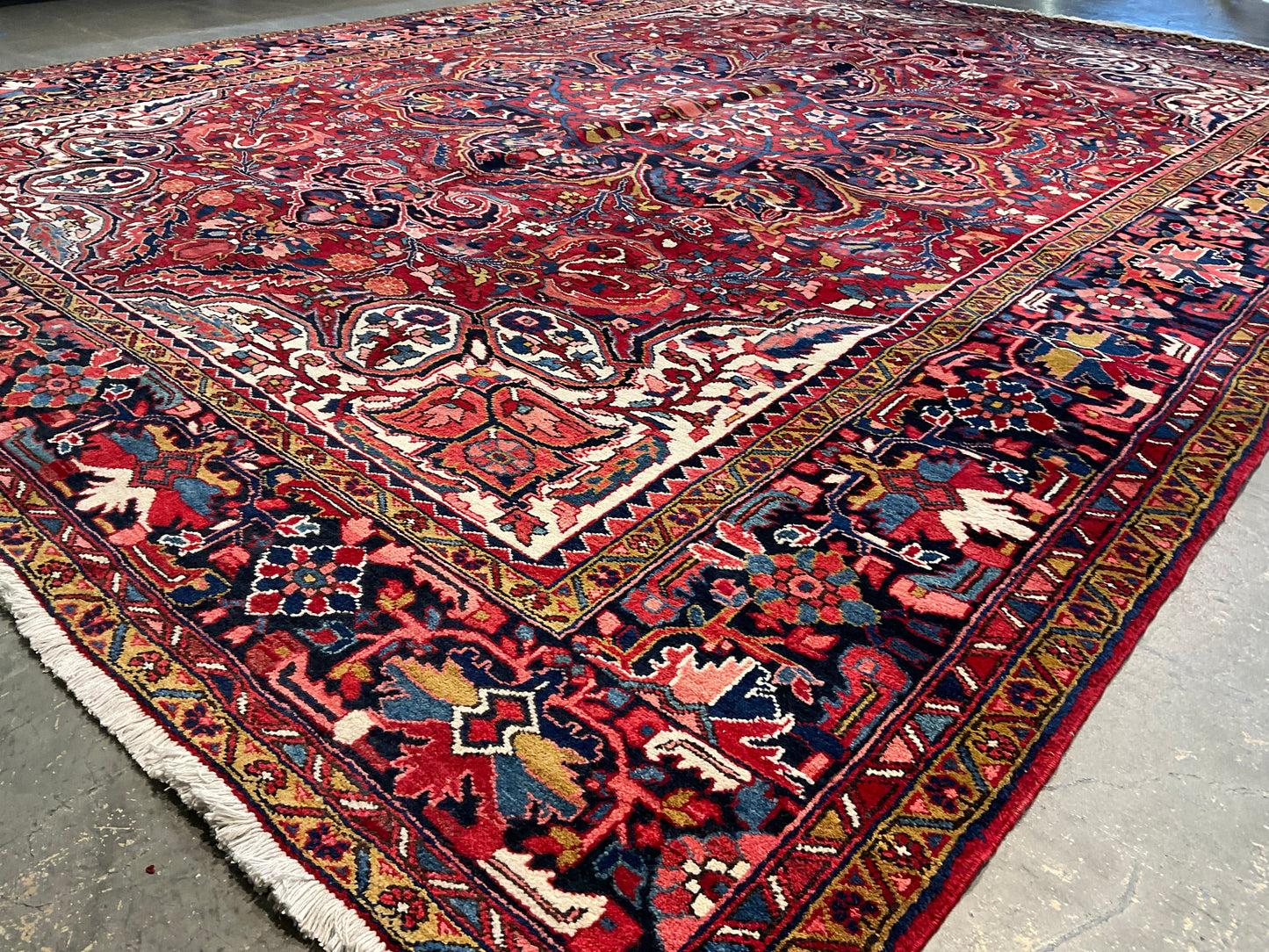 NU-2217 (Antique Persian Heriz)
