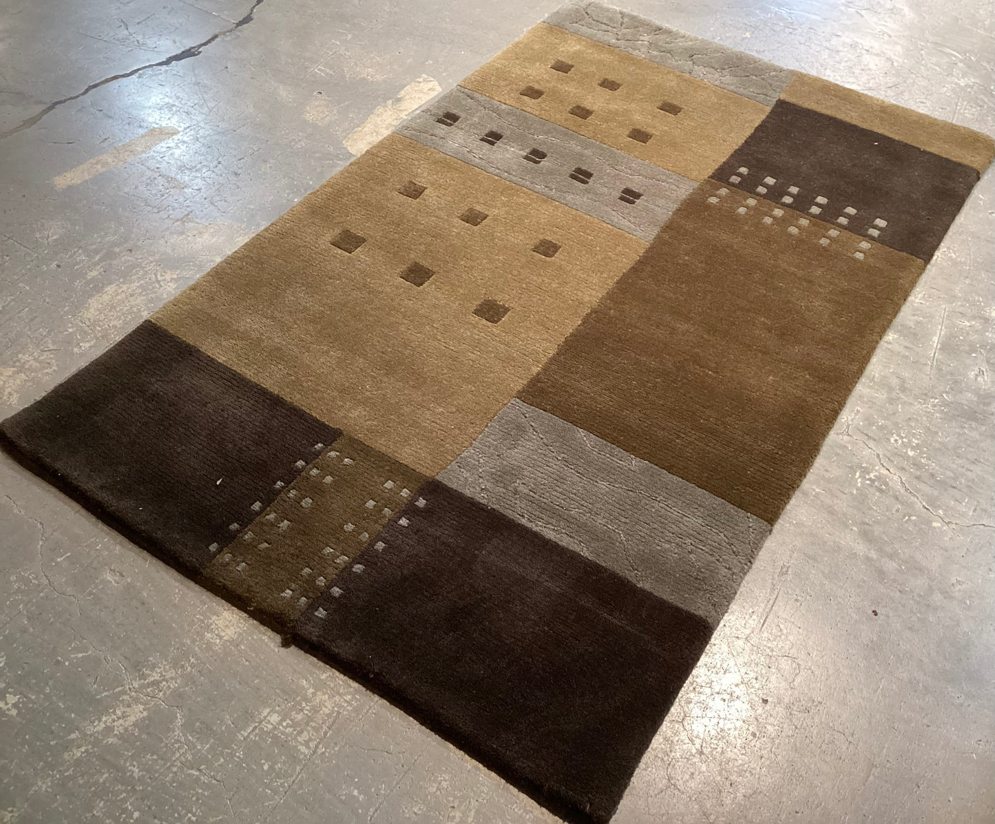 Contemporary Modern Wool & Bamboo Silk Rug in Warm Colors | 2130