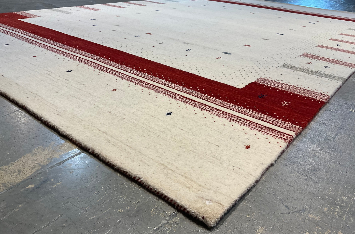 Super Fine Undyed Wool Lori Gabbeh Handmade Rug | 1826