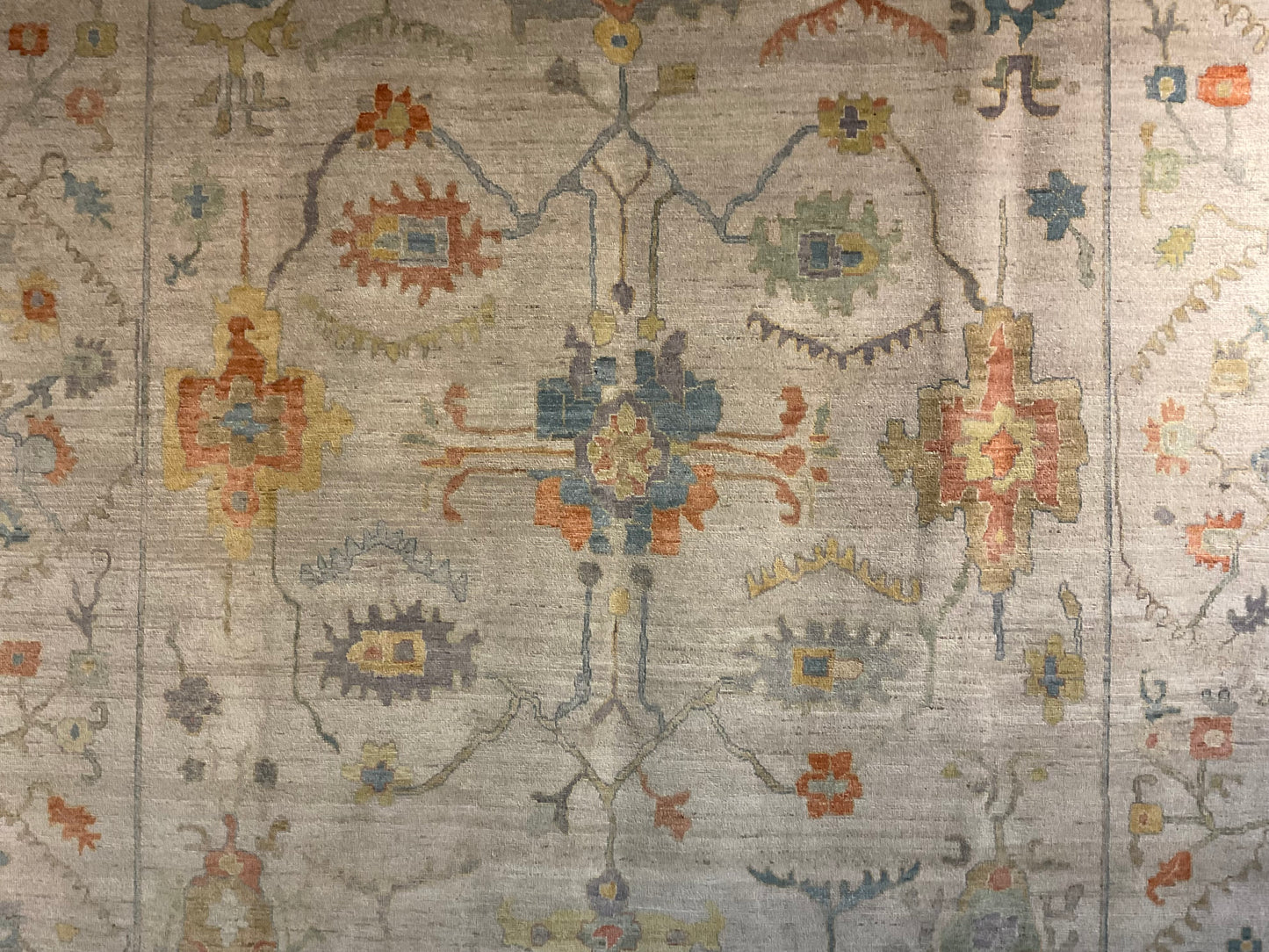Kashan rug design with charm of Turkish Oushak rug pattern | NU-5873