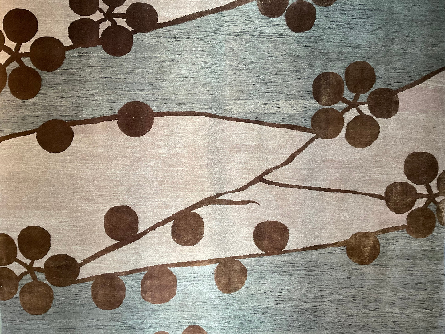 Ideal area rug for both traditional and modern spaces | NU-354