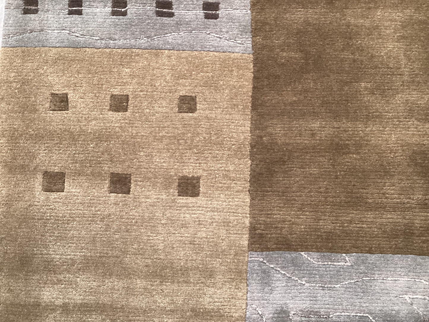 Contemporary Modern Wool & Bamboo Silk Rug in Warm Colors | 2130