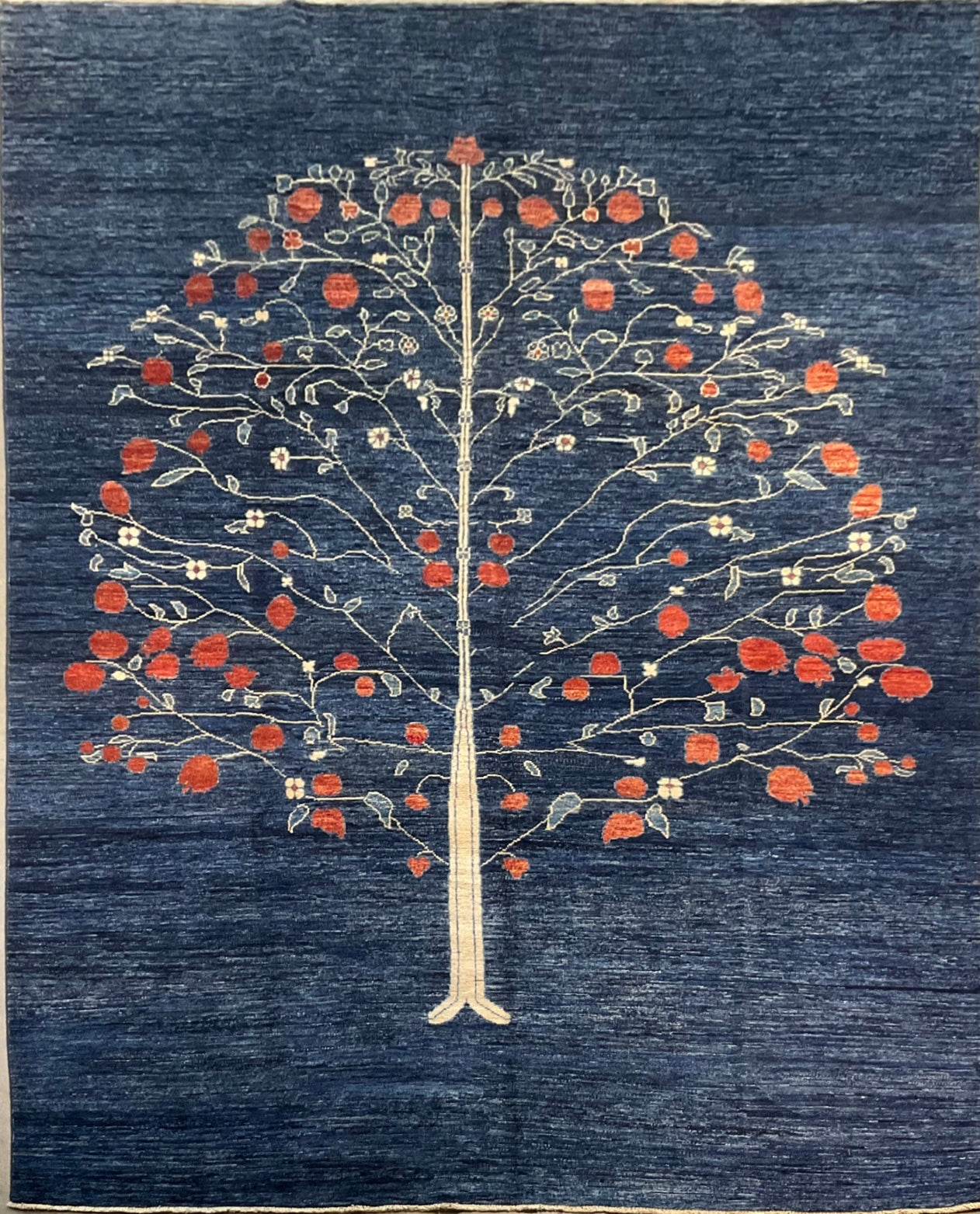 Handmade area rug by a skilled Afghan artist | NU-7864 (Tree of Life)