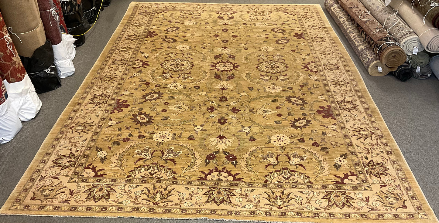 Fine Hand-Knotted Vegetable-Dyed Wool Palace Size Rug in Bellevue | NU-5039