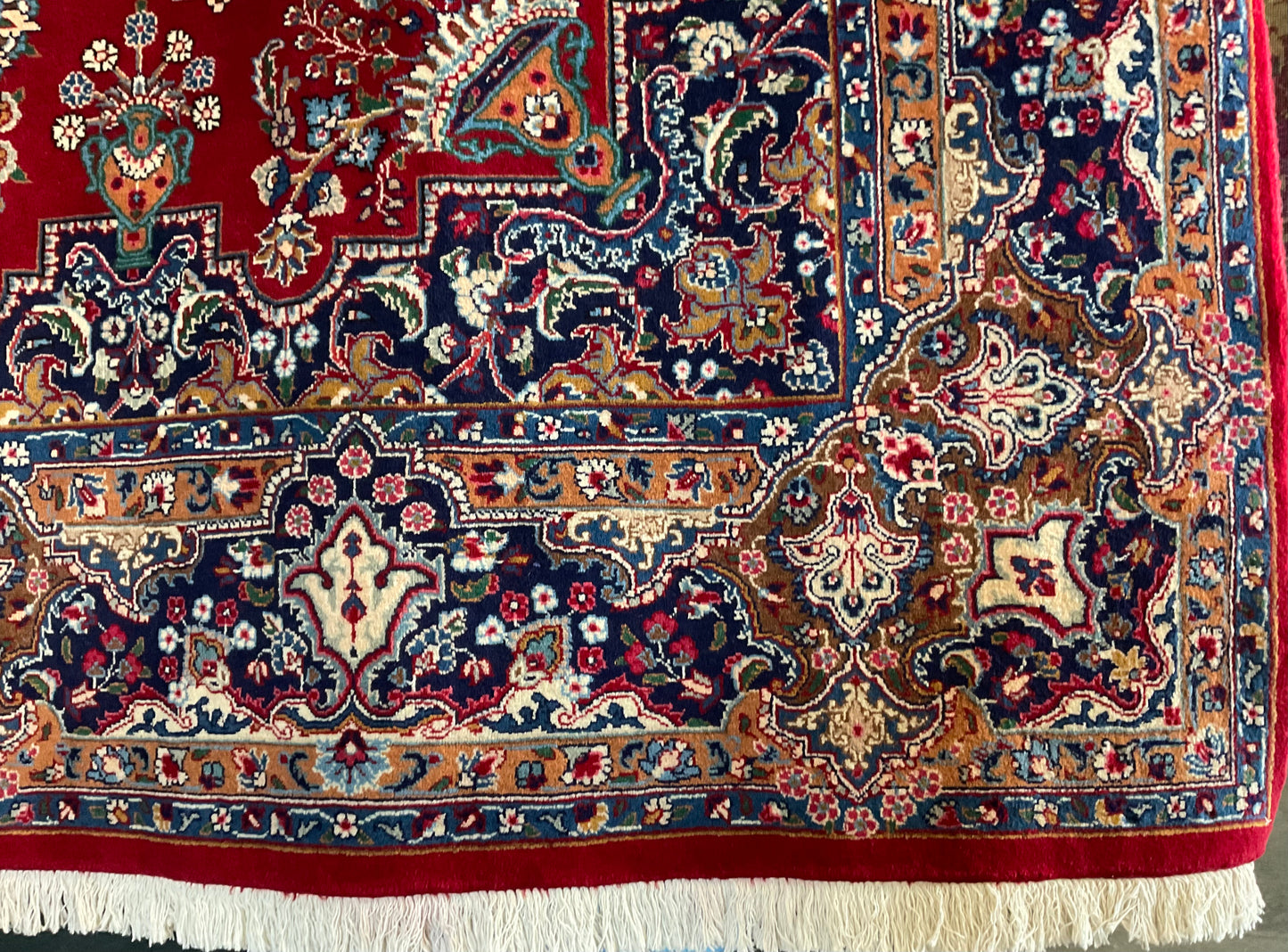 Mashad rug from Iran with fine wool and a high knot count | NU-4157