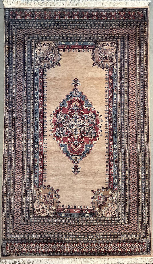 1929-H5X8-TN-GYPKBN (Serapi)