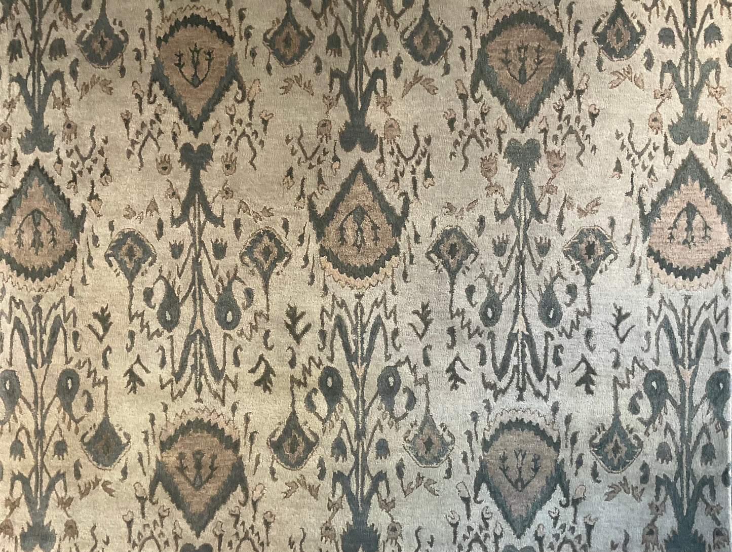 Enhance your space with this 8x10 Ikat Rug | NU-4381
