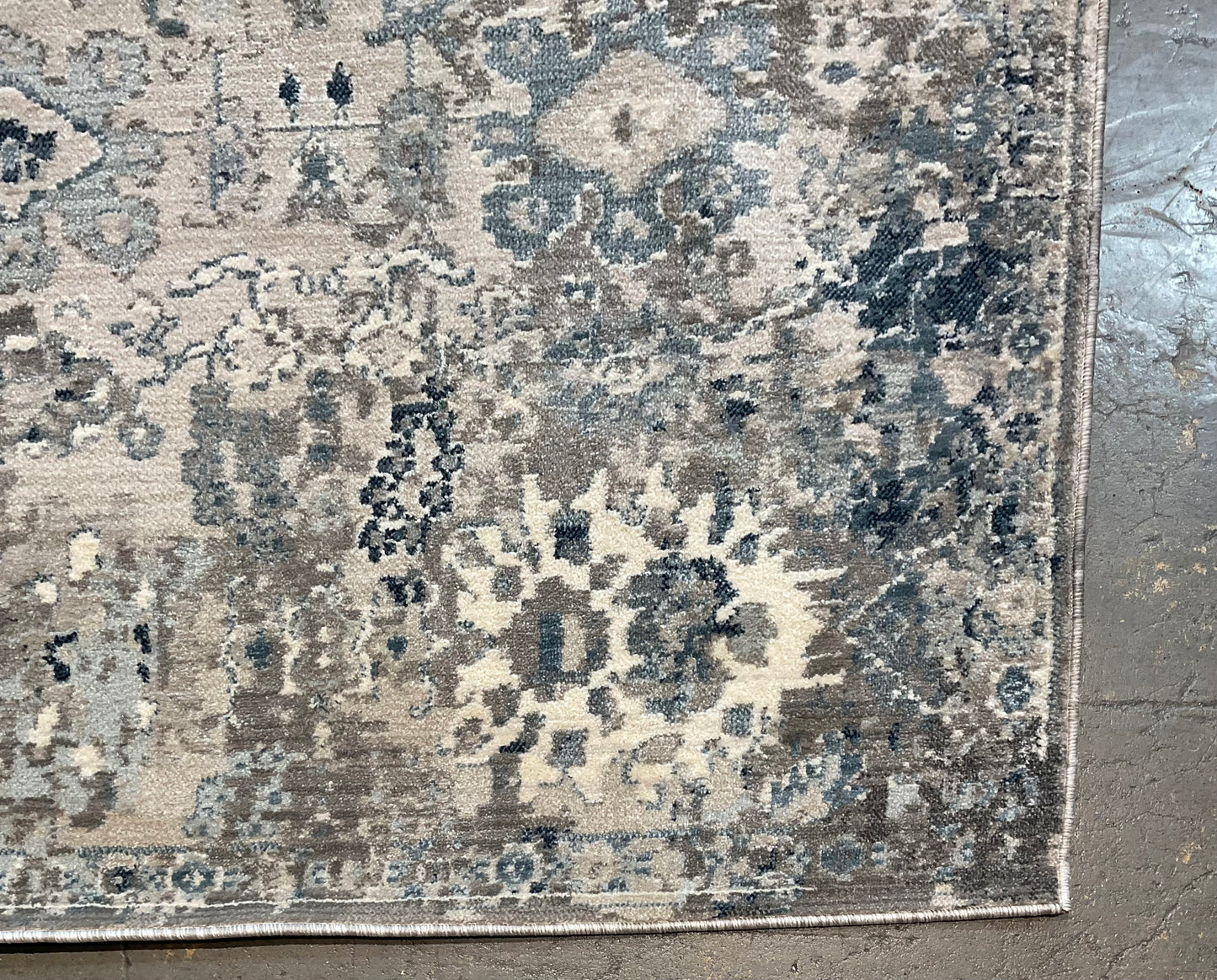 Borderless transitional machine-made area rug | NU-8099