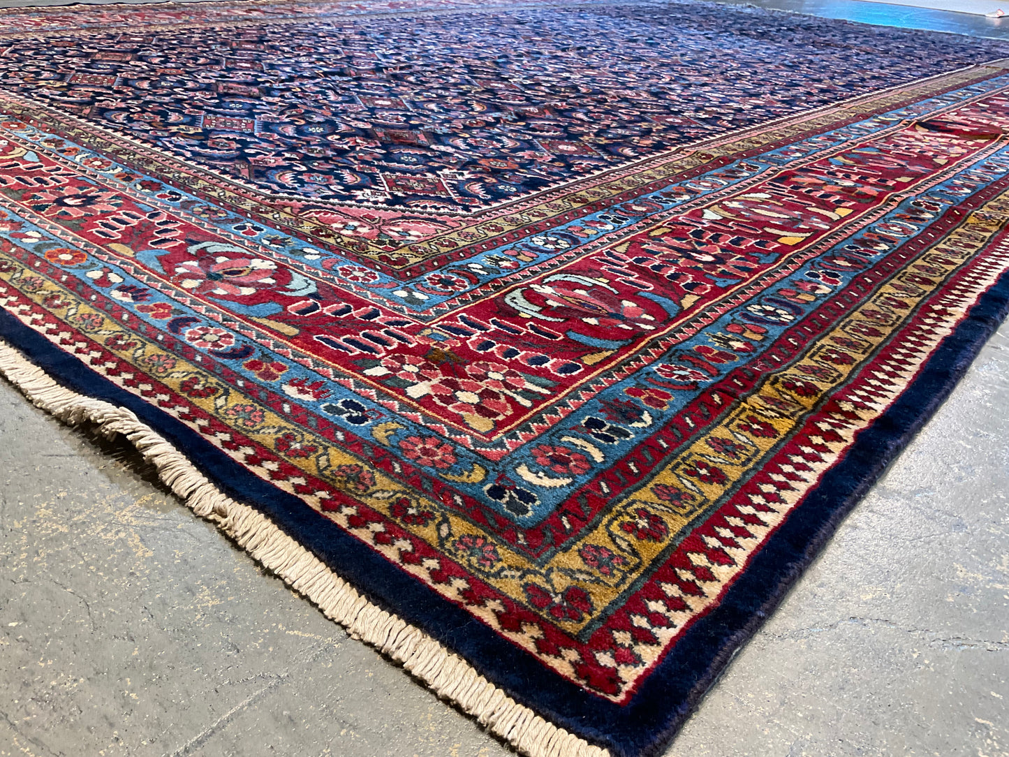 NU-2209 (Antique Persian Herati)