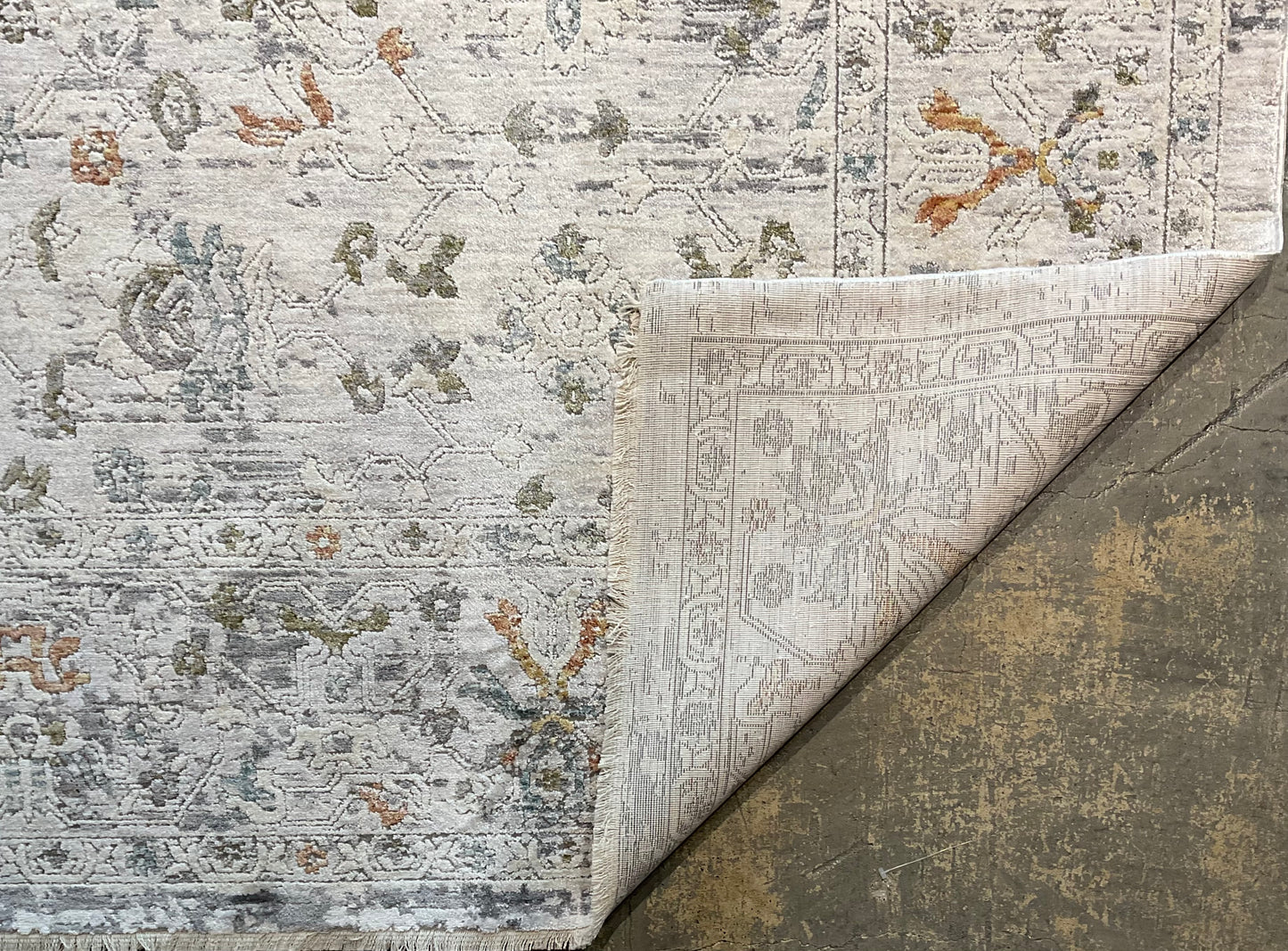 Crafted area rug with attention to comfort as well as style | NU-7777