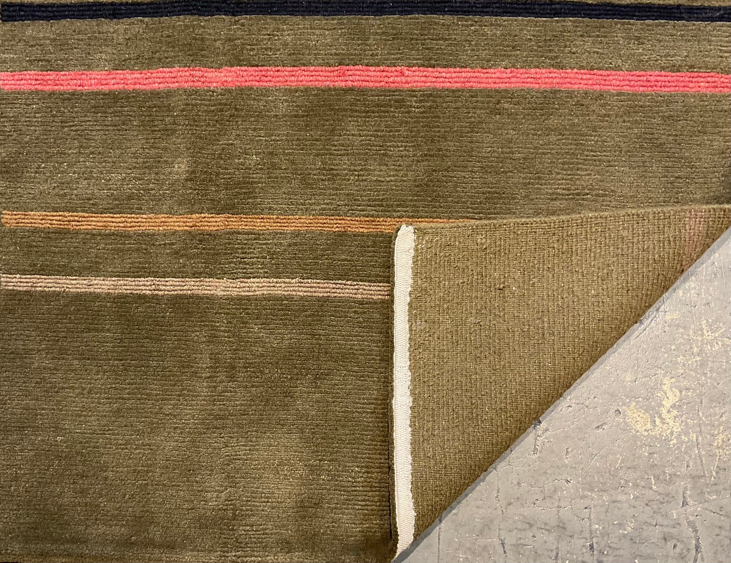 NU-2879 (8'x10')
