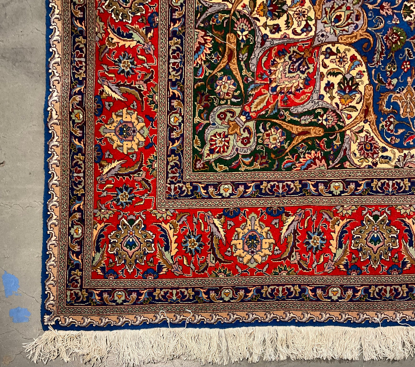 Tabriz rug is an example of classical Persian craftsmanship | NU-2177