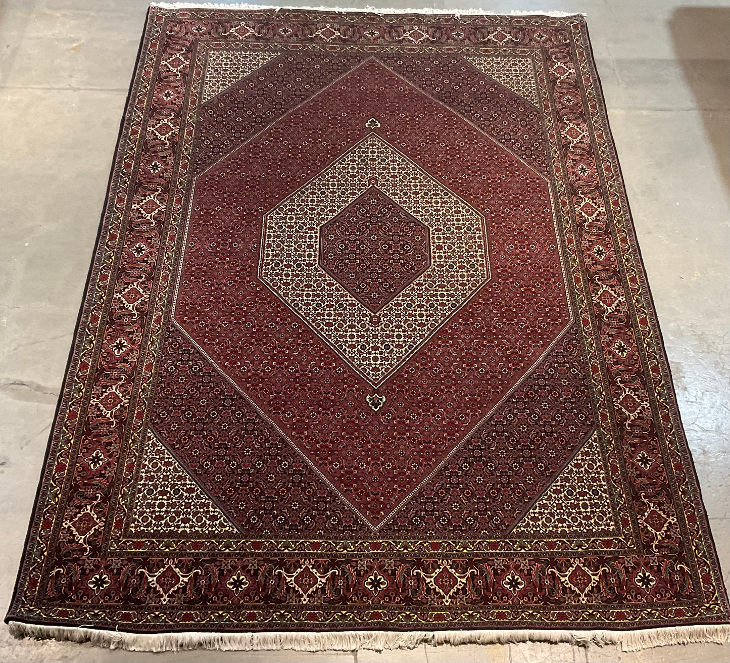 Fine Bidjar rug, handwoven in Iran | NU-4973
