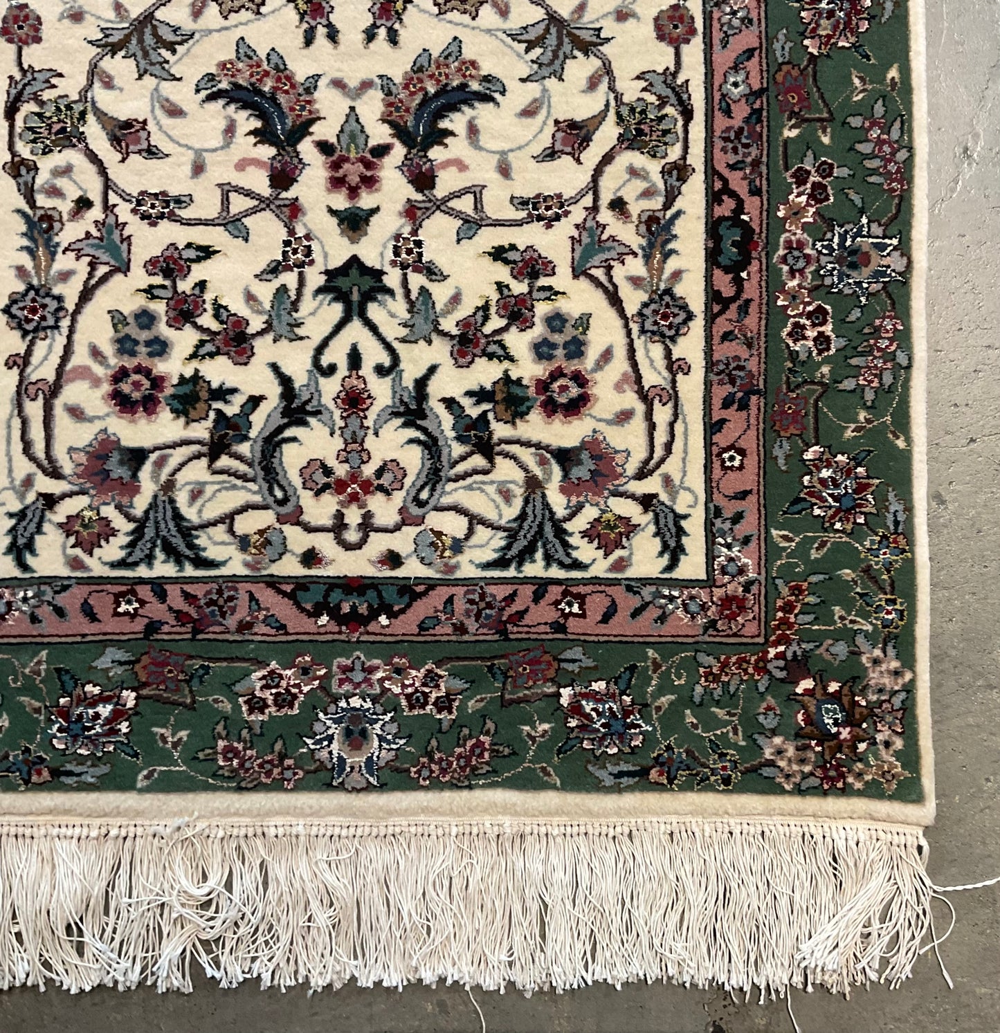 NU-4678 (Kashan)