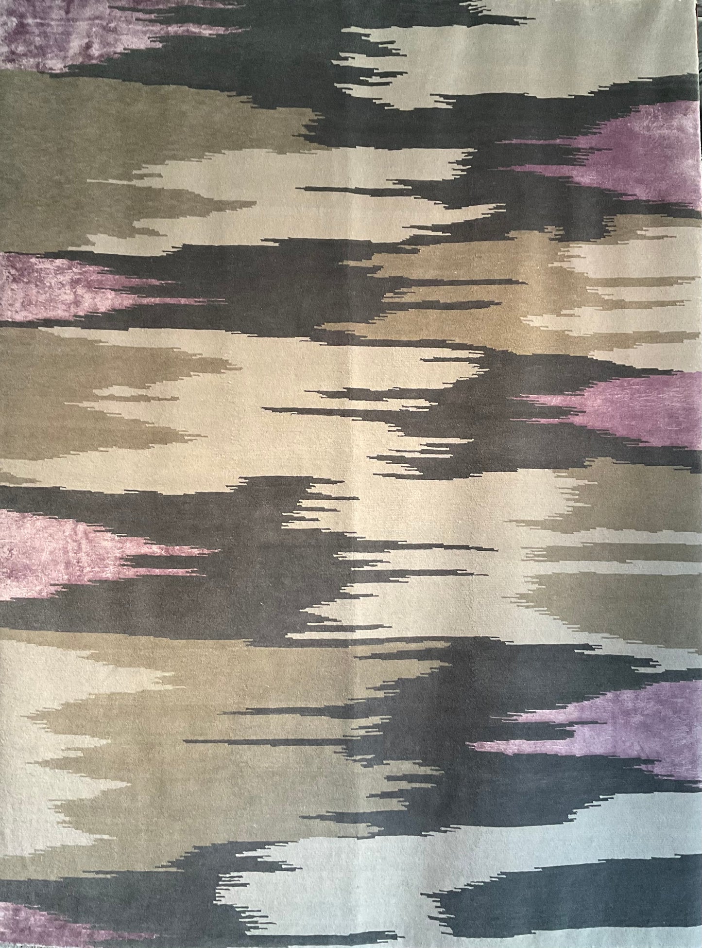 Purple tones contrast beautifully with charcoal, grey rug | NU-4030