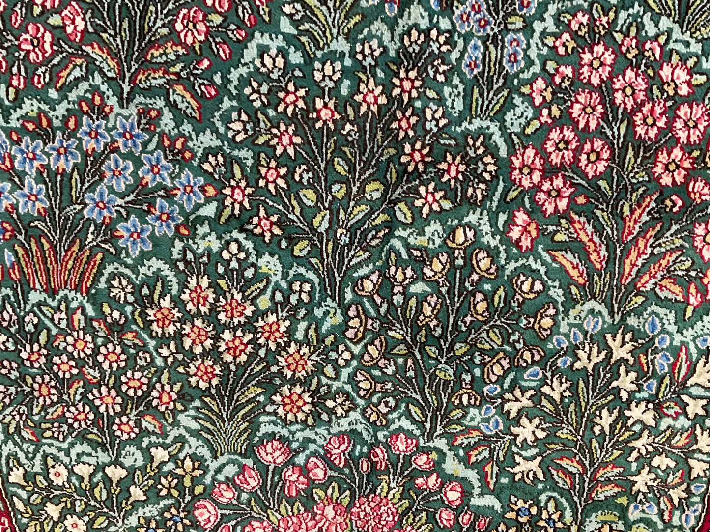 Antique Lavar Kerman rug is a rare find | NU-2188