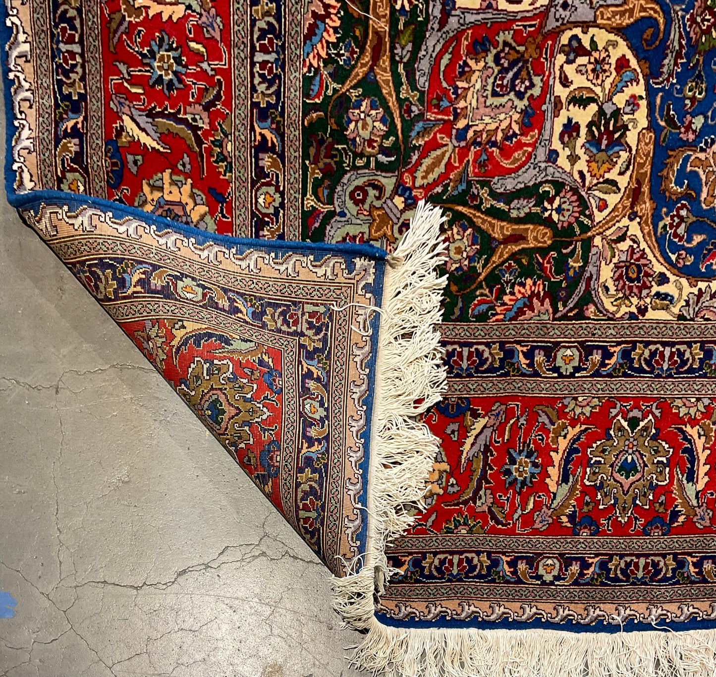 Tabriz rug is an example of classical Persian craftsmanship | NU-2177