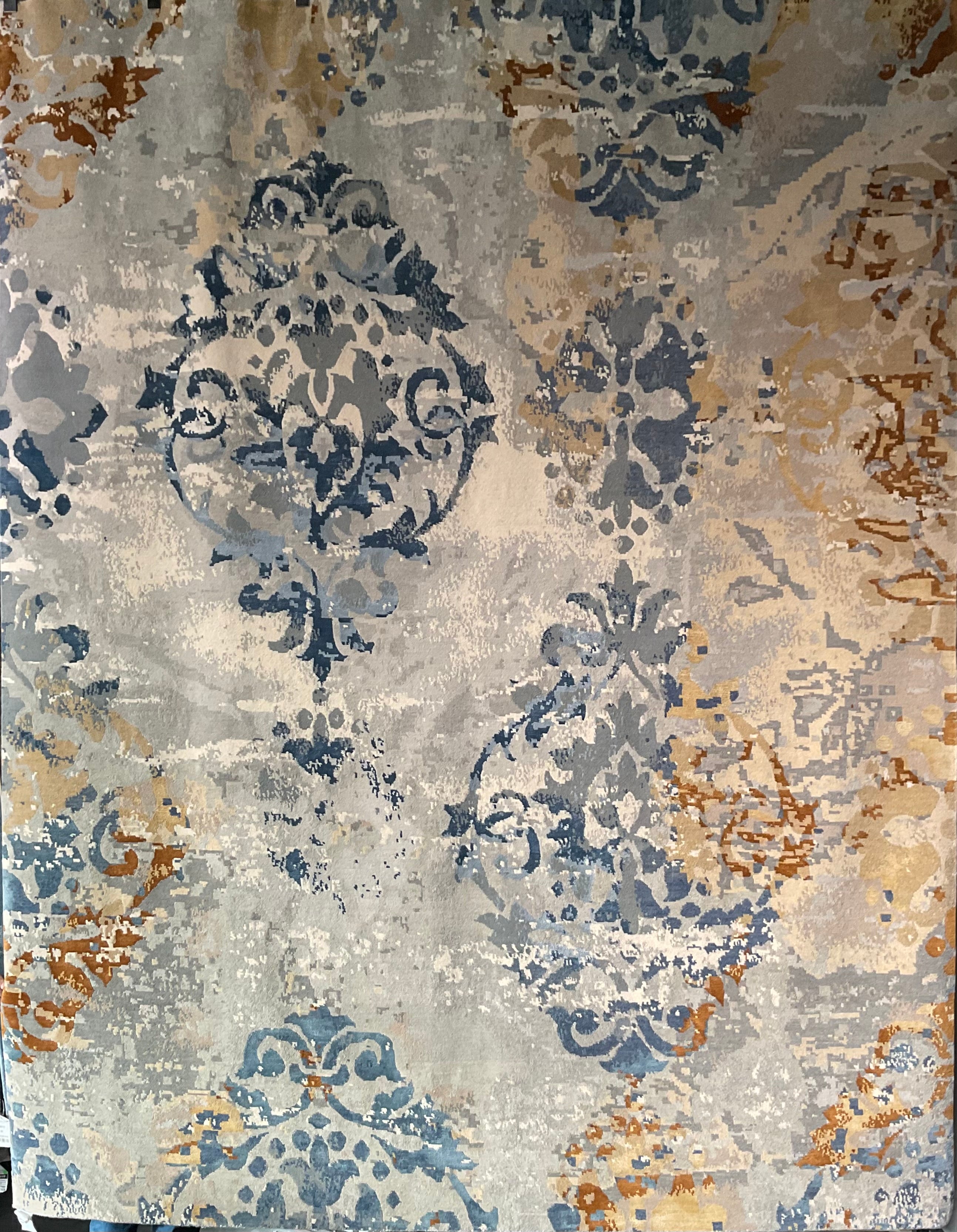 A beautifully layered designer rug | NU-2553 – Palace Rug Gallery