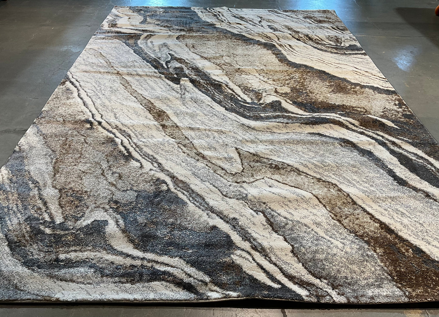 This desert sand pattern rug brings a warm, organic feel | NU-8091