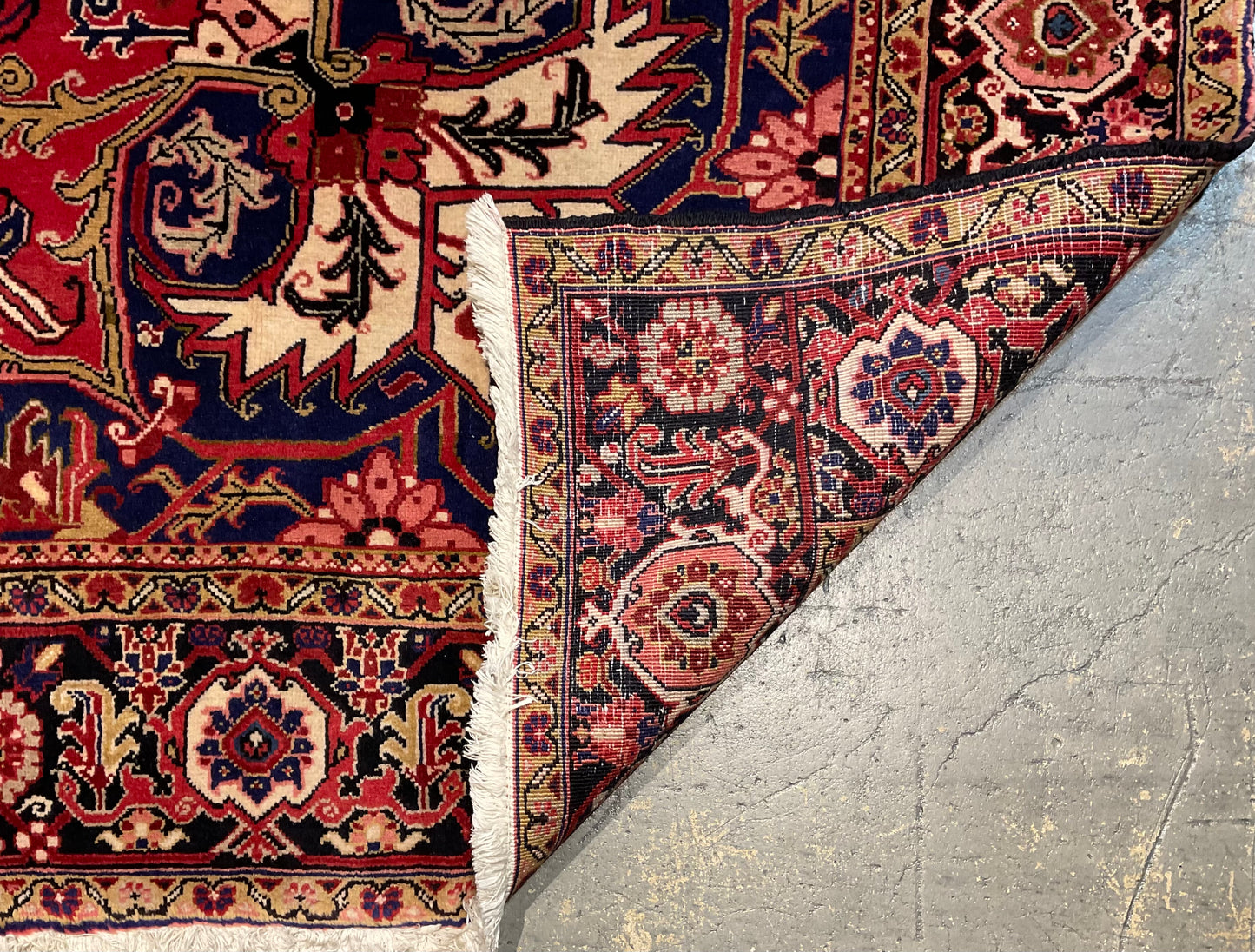 Heriz rug balances tribal strength with refined elegance | NU-2186