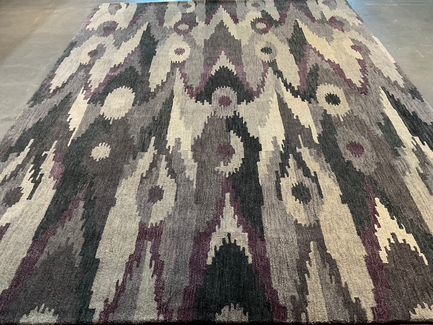 Ikat design rug in rich shades of grey and purple, 100% wool | NU-4102