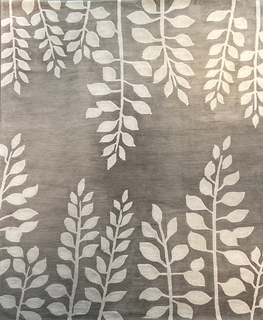 Clean floral design in a calming grey and white all wool rug | NU-2610