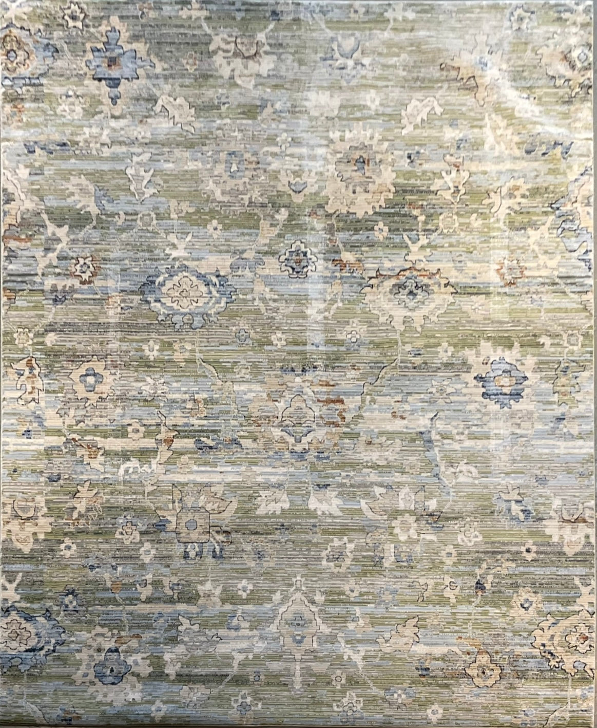 Handcrafted rug to highlight both detail and subtlety | NU-7854