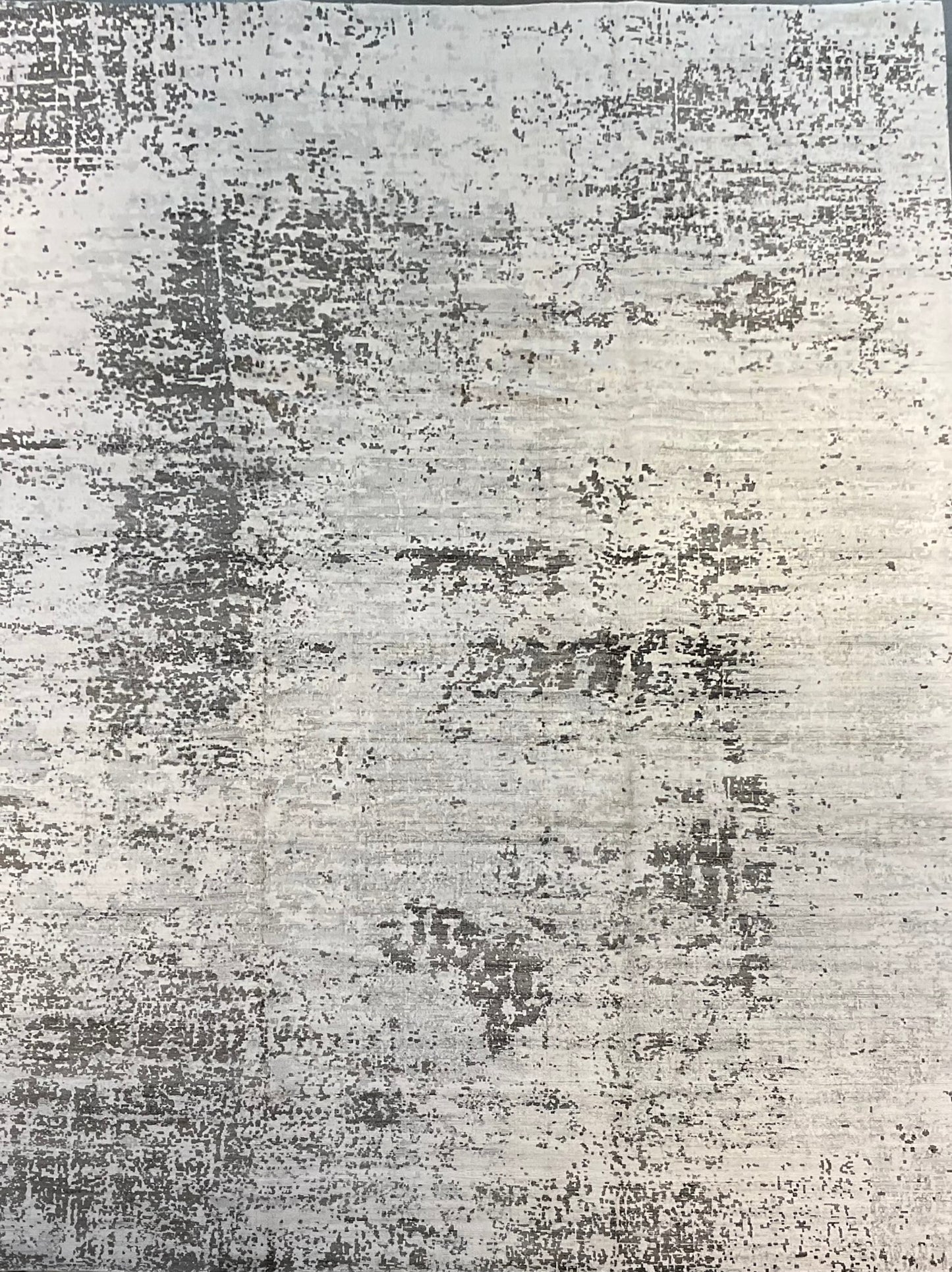 Contemporary rug, crafted entirely from bamboo silk | NU-7950