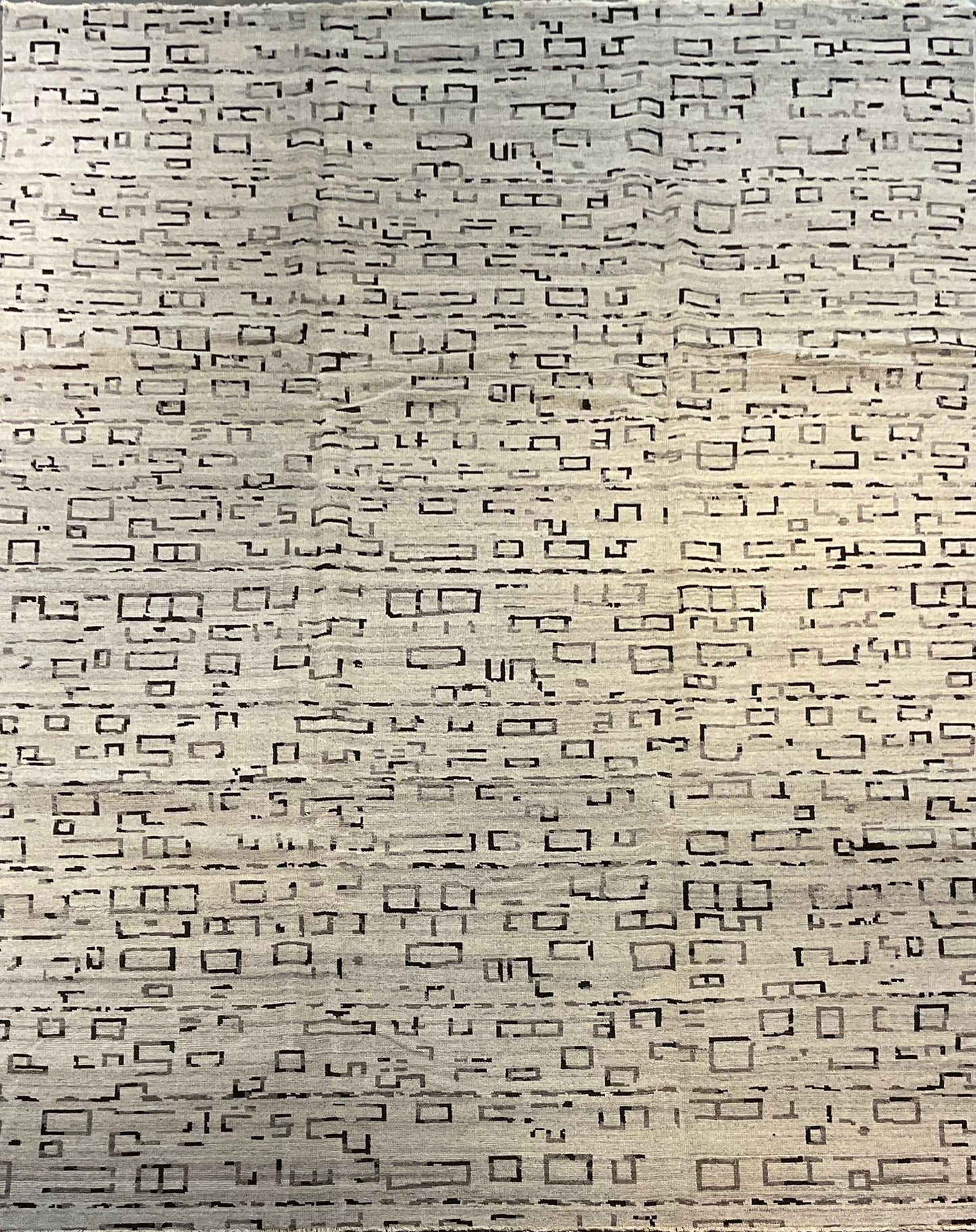 Tone-on-tone palette area rug | NU-7953