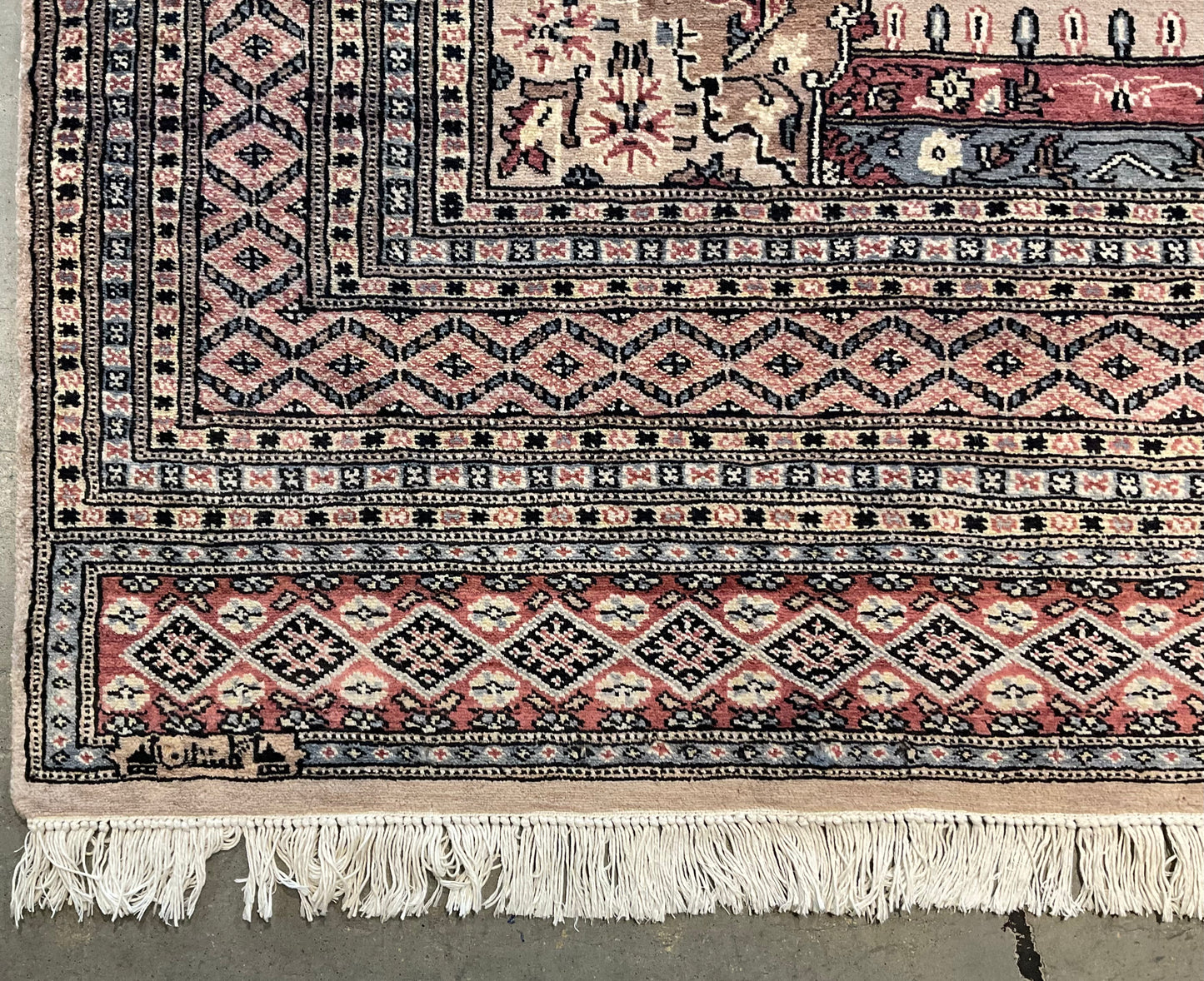 1929-H5X8-TN-GYPKBN (Serapi)