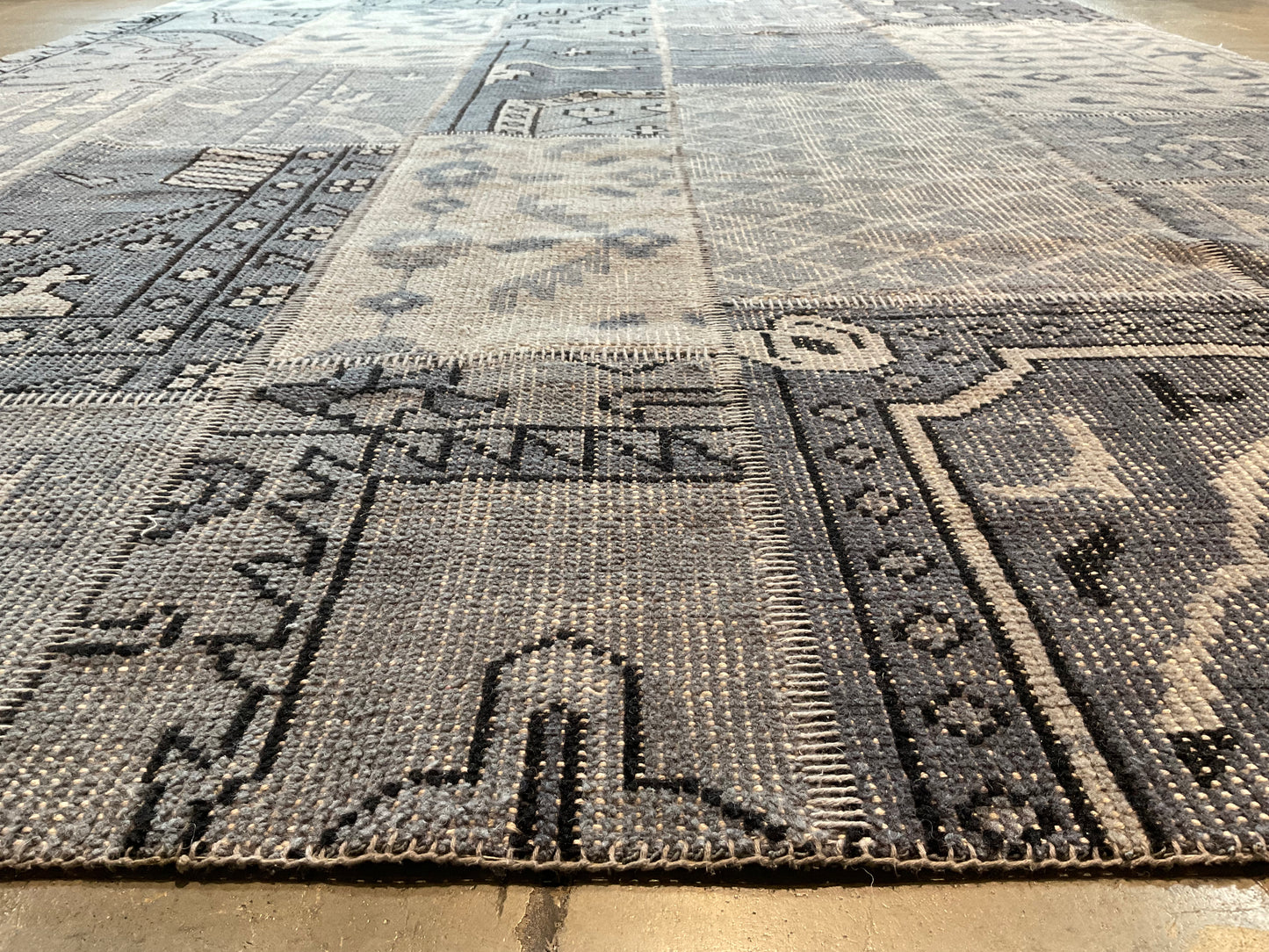 Patchwork Rug in Persian Style with Grey, Charcoal & Beige | NU-4088